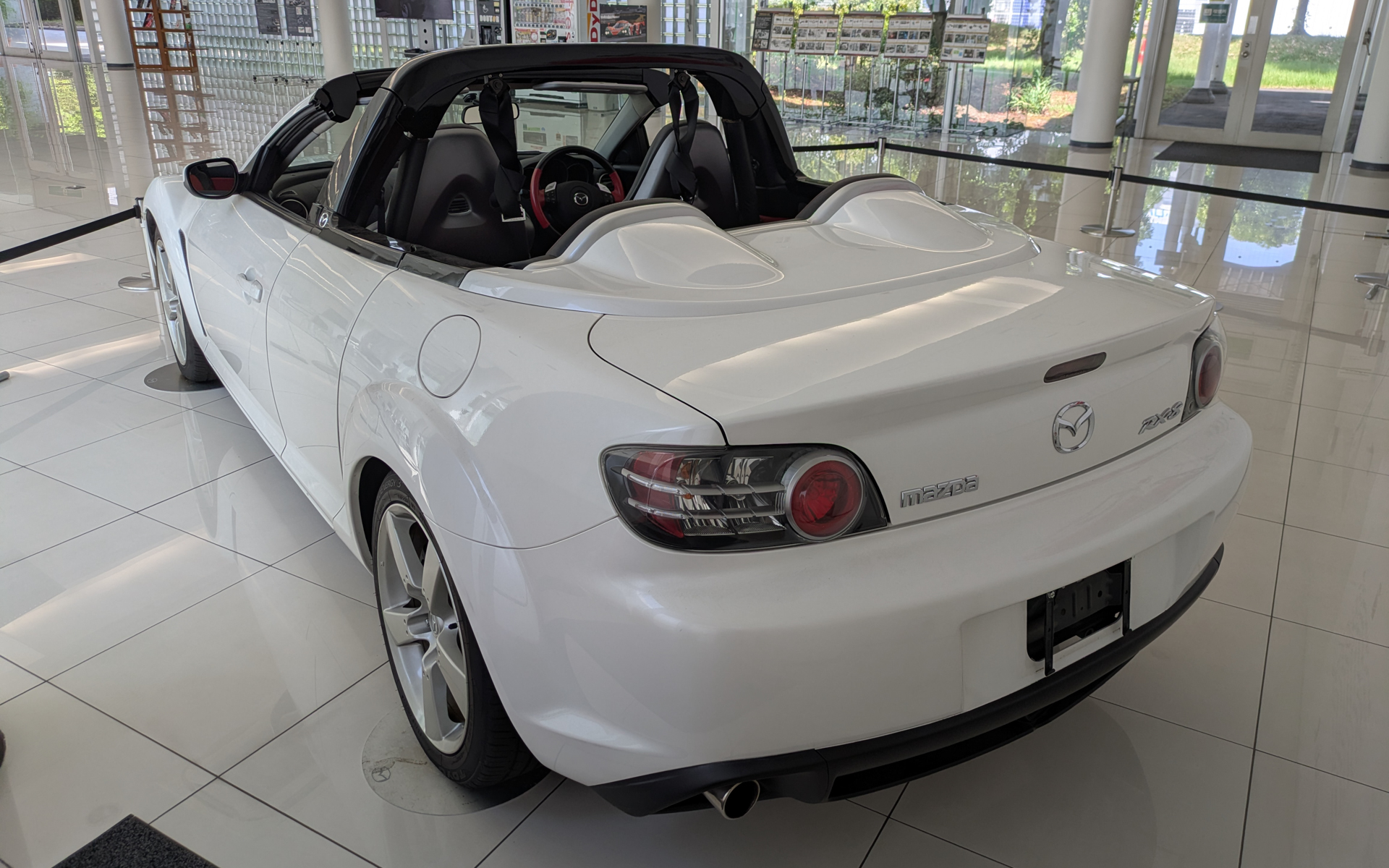 RX-8のオープン仕様リアビュー