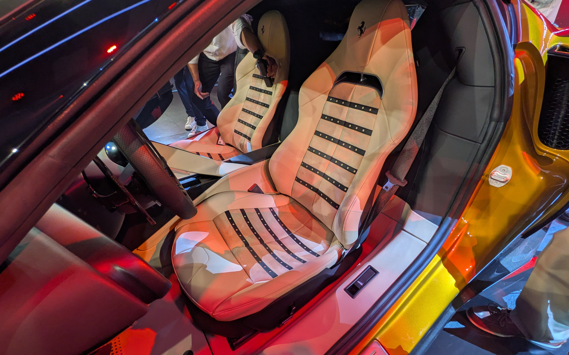 撮影車両はコンフォートシート仕様