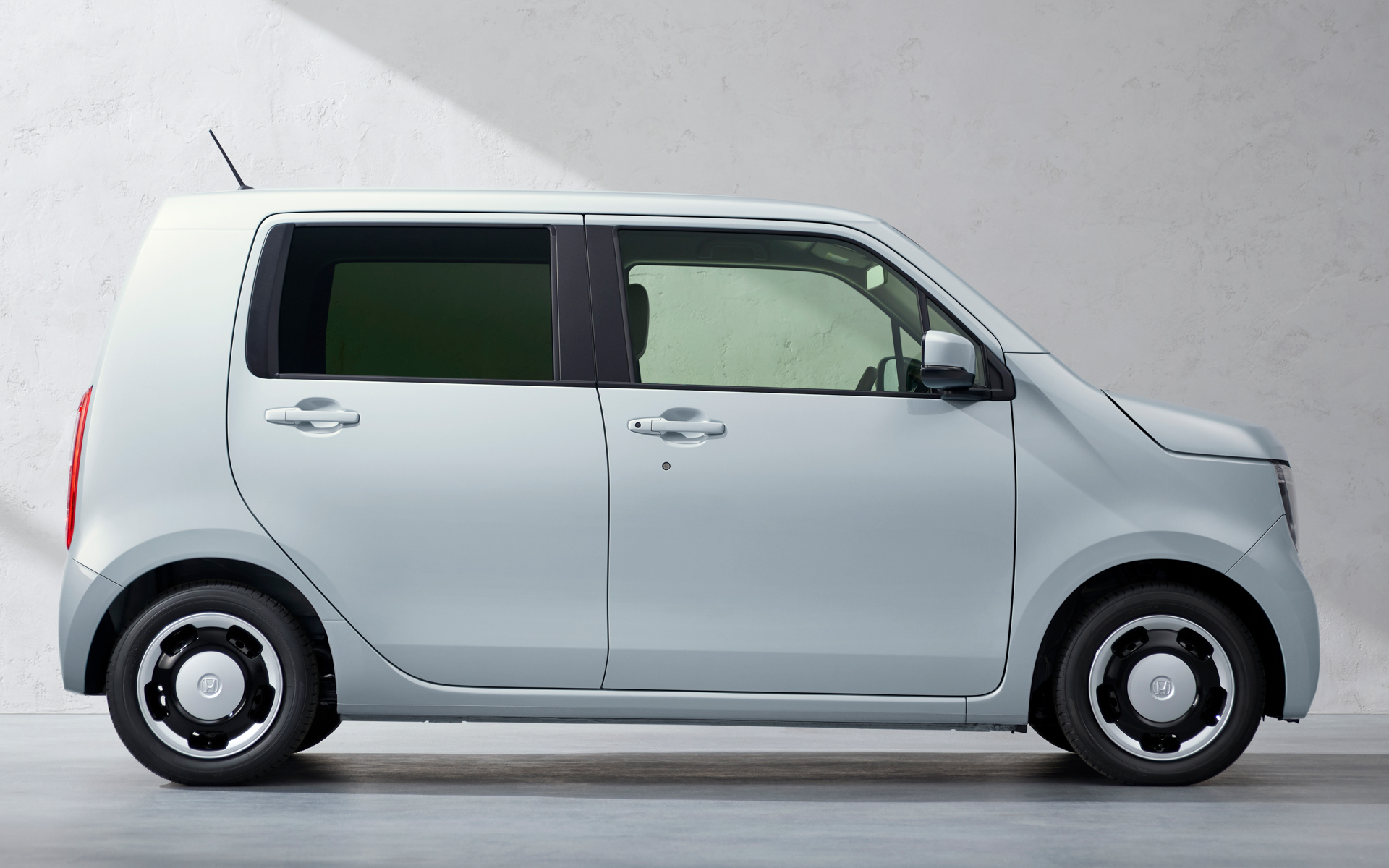 N-WGN ファッションスタイル