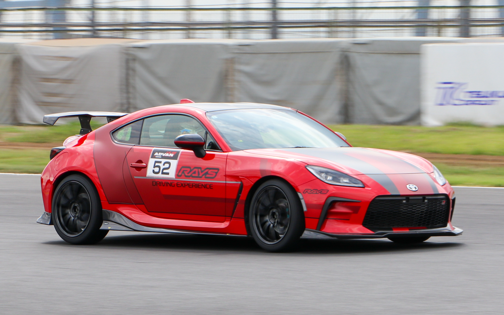 GR86×グラムライツ「57TR」、ドライバーは蘓武選手