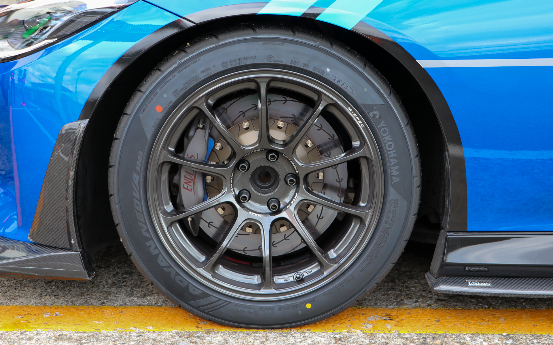 ボルクレーシング「ZE40」