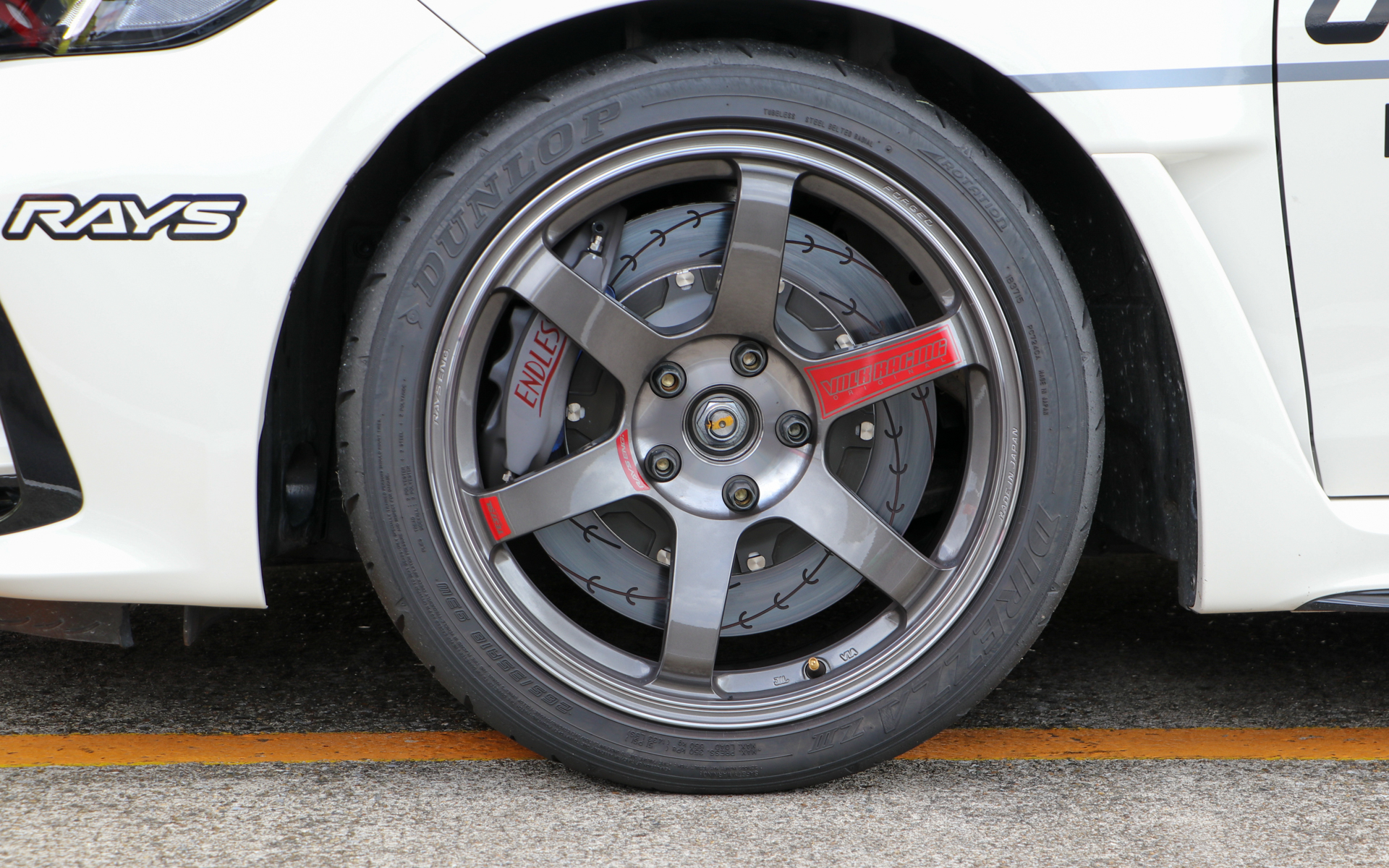 ボルクレーシング「TE37 SAGA S-plus」