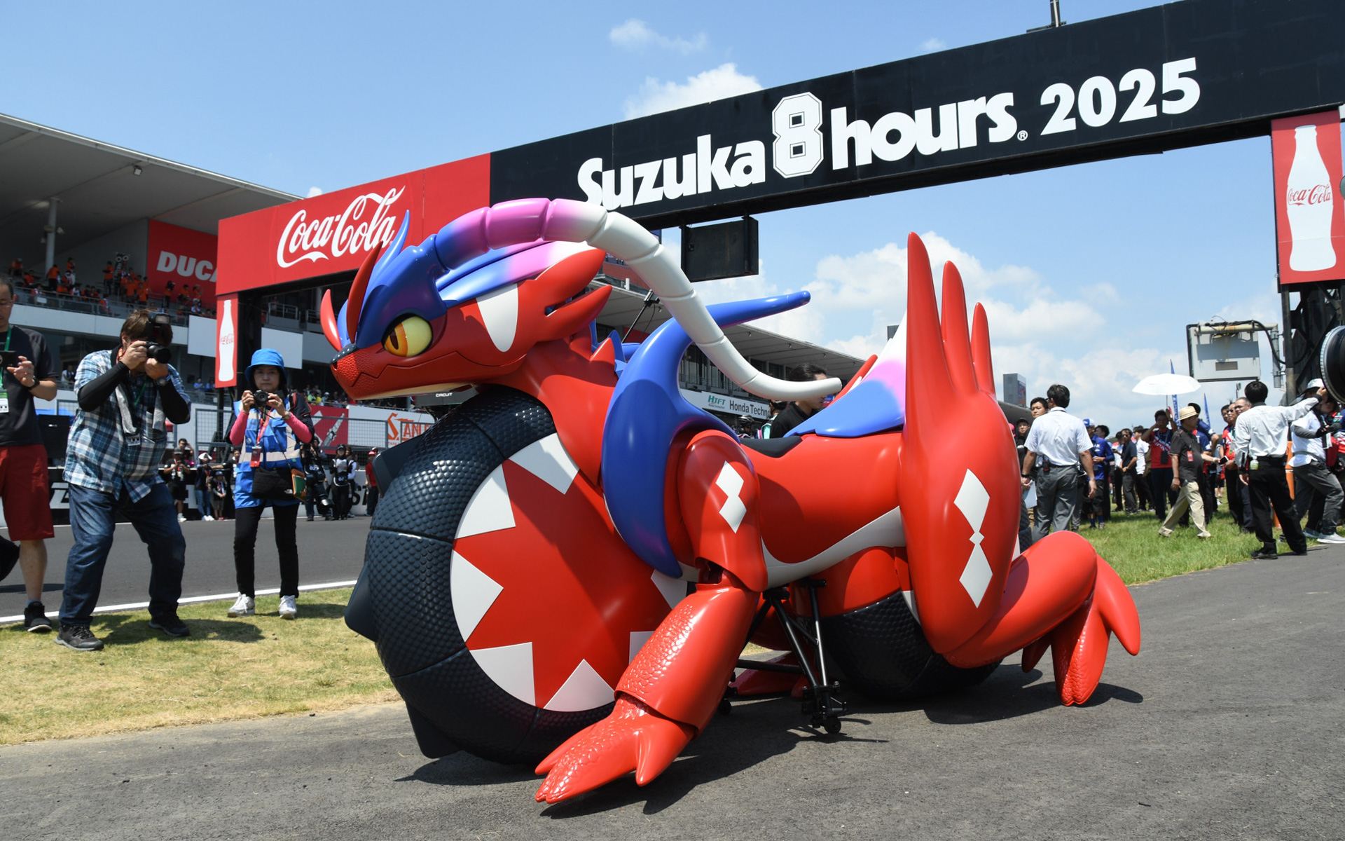 2025年の鈴鹿8耐会場で初公開された動く「ホンダコライドン」