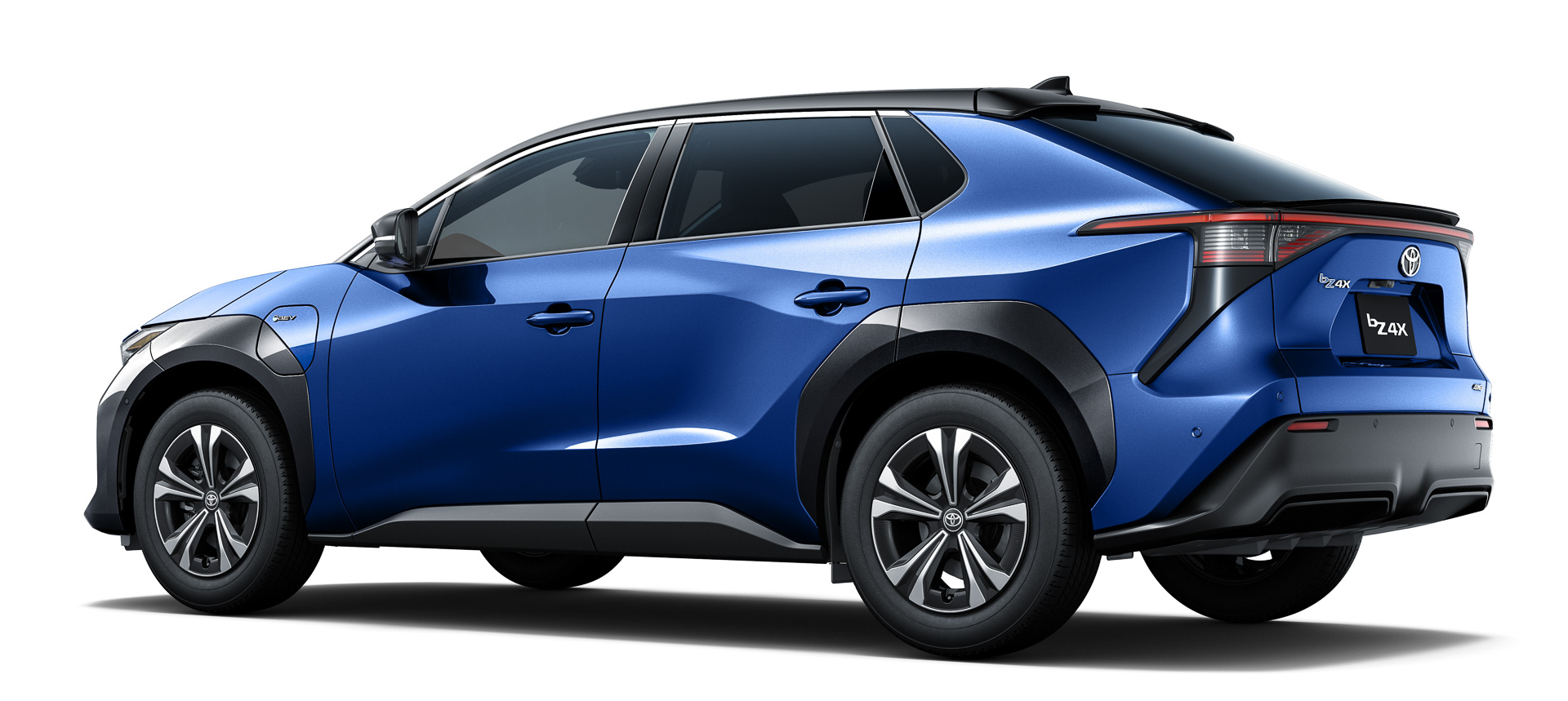 bZ4X Z。ボディカラーはブラック×ダークブルーマイカ