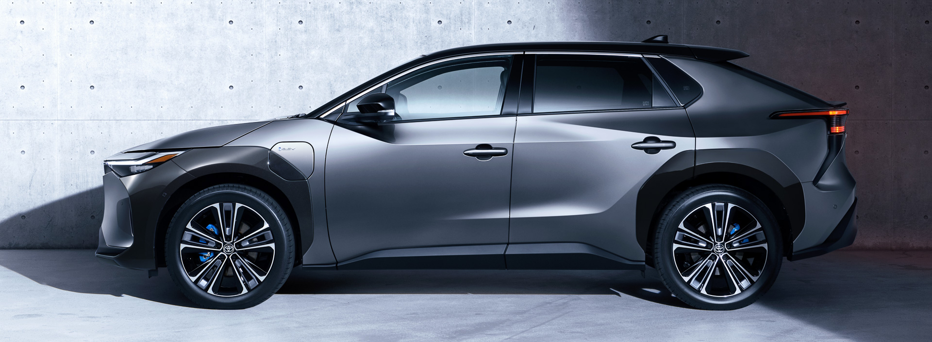 ボディサイズは4690×1860×1650mm（全長×全幅×全高）