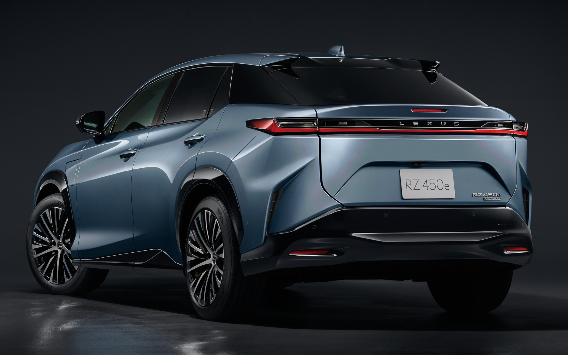 ボディカラーはモノトーン6色、2トーン3色の9パターンを設定