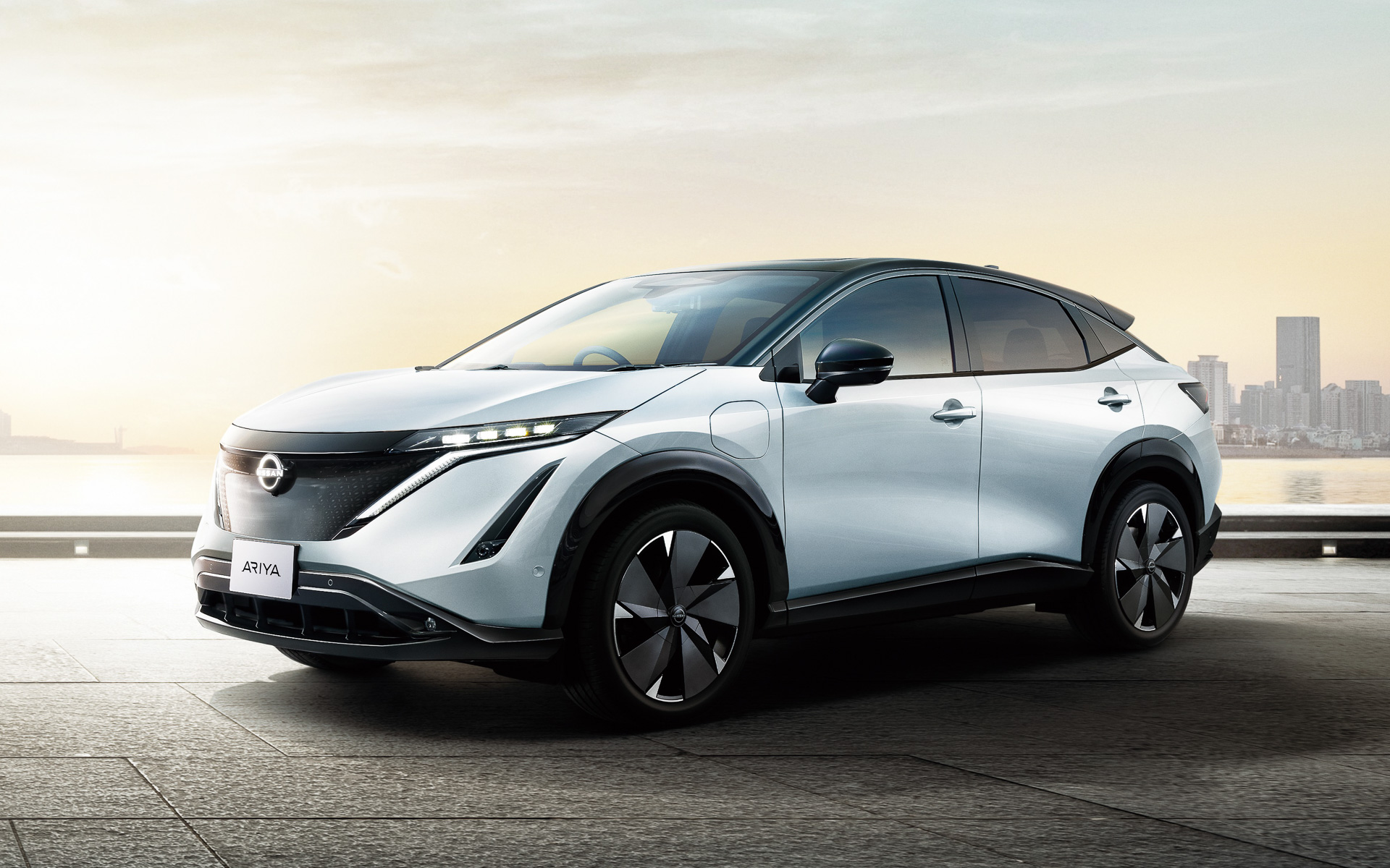 日産「アリア」