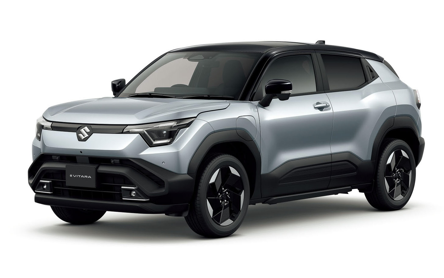 ボディカラーは4種類で、「ブルーイッシュブラックパール4」以外ではブラック2トーンルーフとの組み合わせとなる