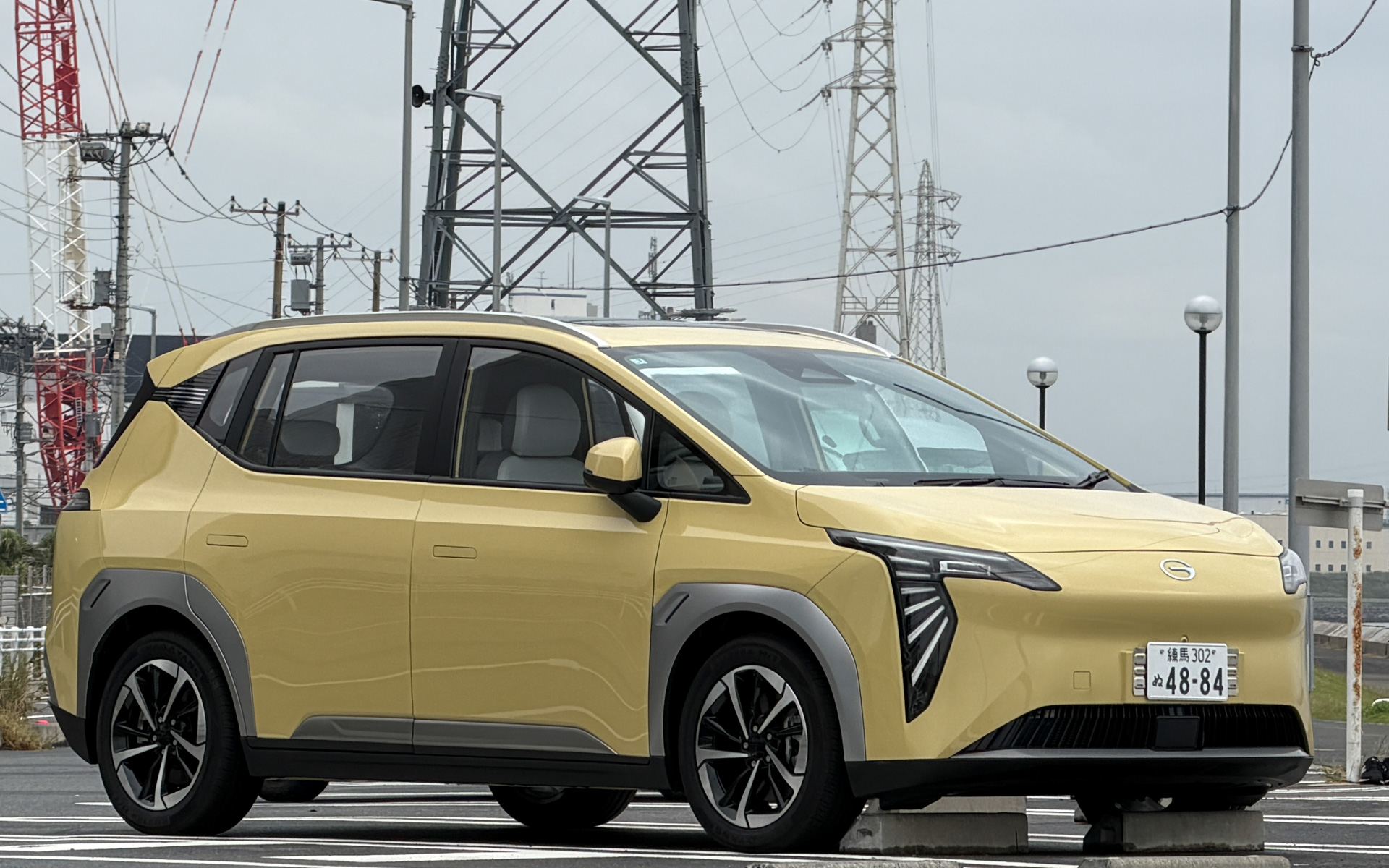 SUVタイプの新型EV「アイオン Y Plus」