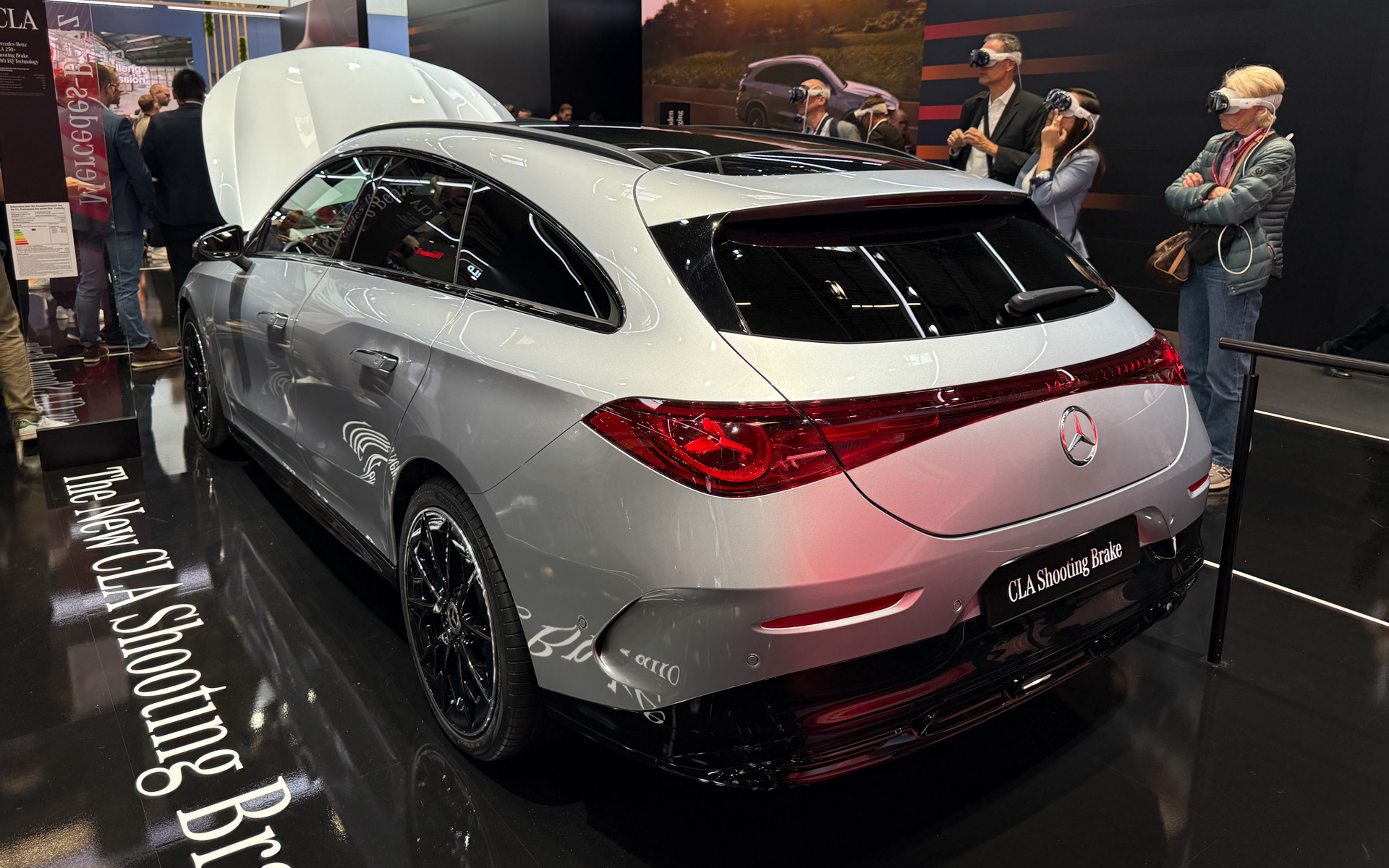 新型CLA（写真はシューティングブレイク）