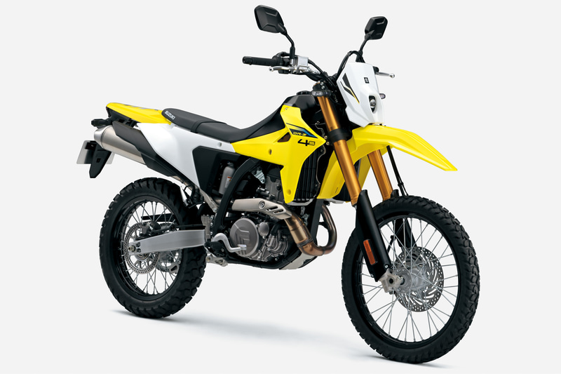 スズキ、新型「DR-Z4S」「DR-Z4SM」 価格119万9000円で日本発売