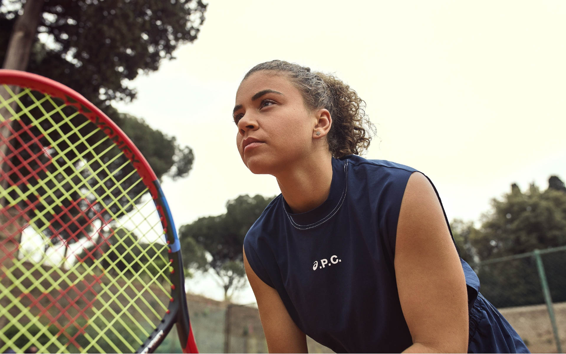 アルファ ロメオのブランドアンバサダーを務めるテニスのジャスミン・パオリーニ選手