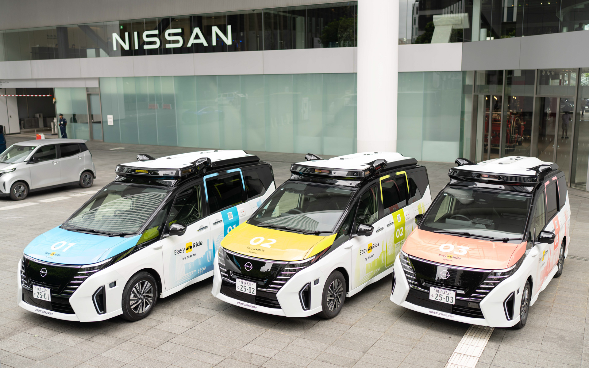 「セレナ」をベースとした自動運転車両