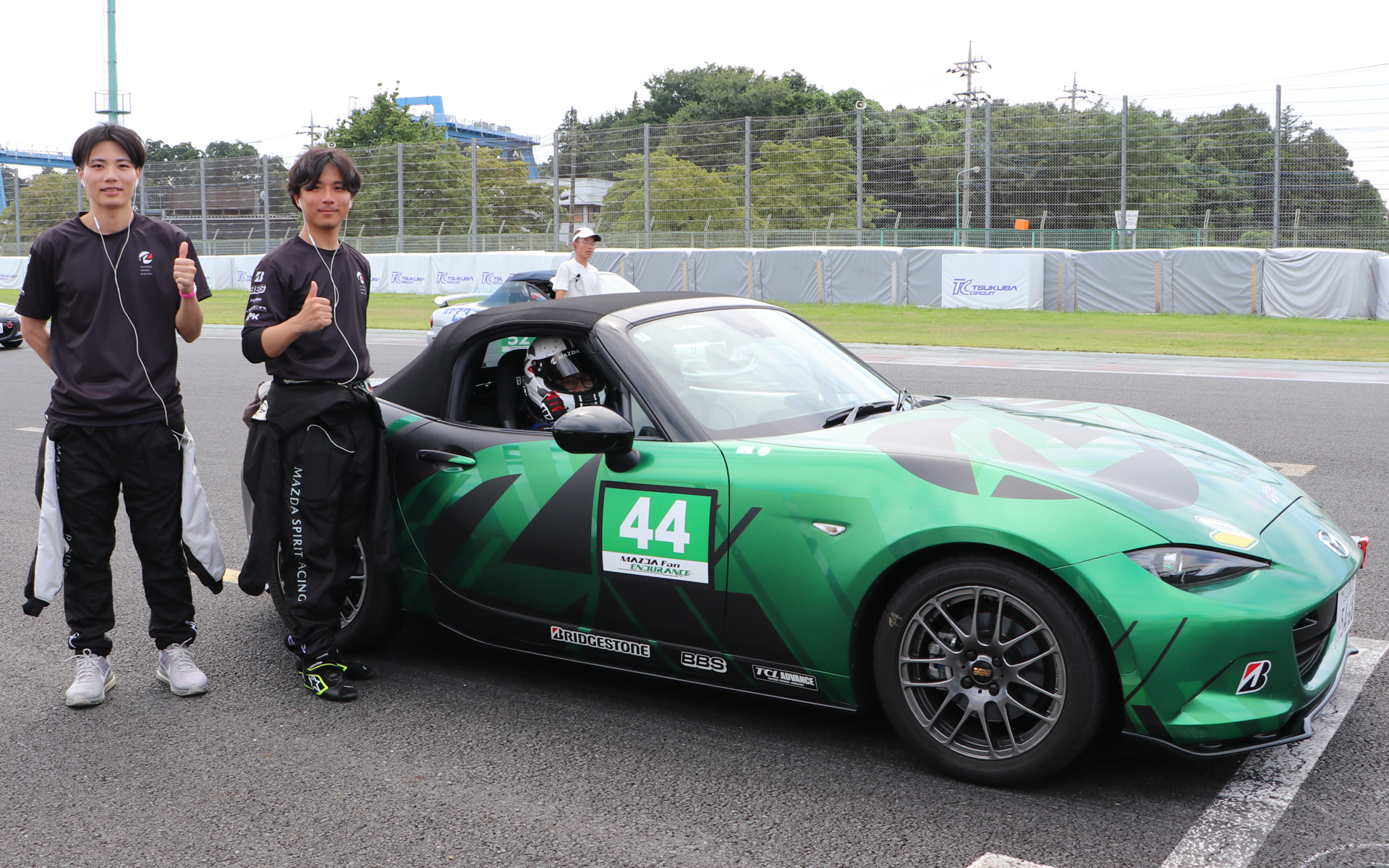 44号車 チャレプロロードスター2号車（大原悠暉選手、佐藤真太朗選手、能條裕貴選手）