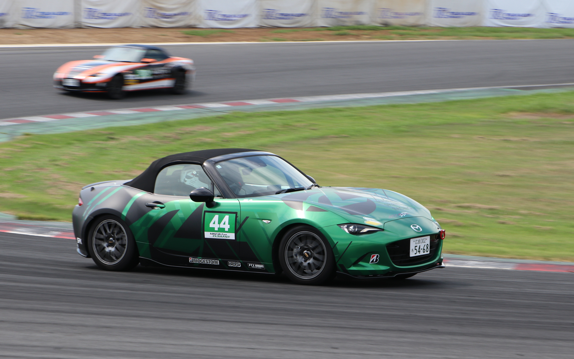 44号車 チャレプロロードスター2号車