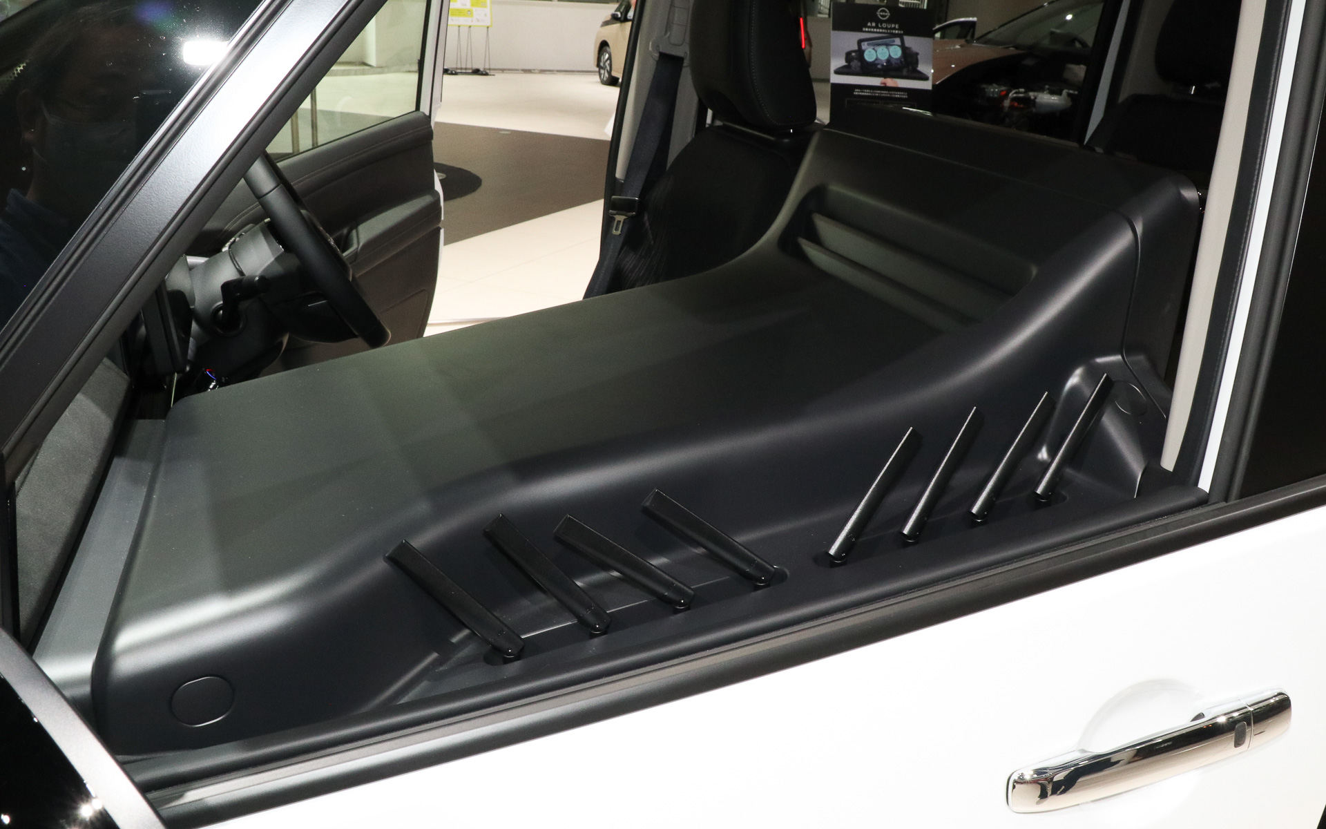 車載コンピュータはe-POWERの駆動用バッテリと補機用バッテリの両方から電力供給が可能