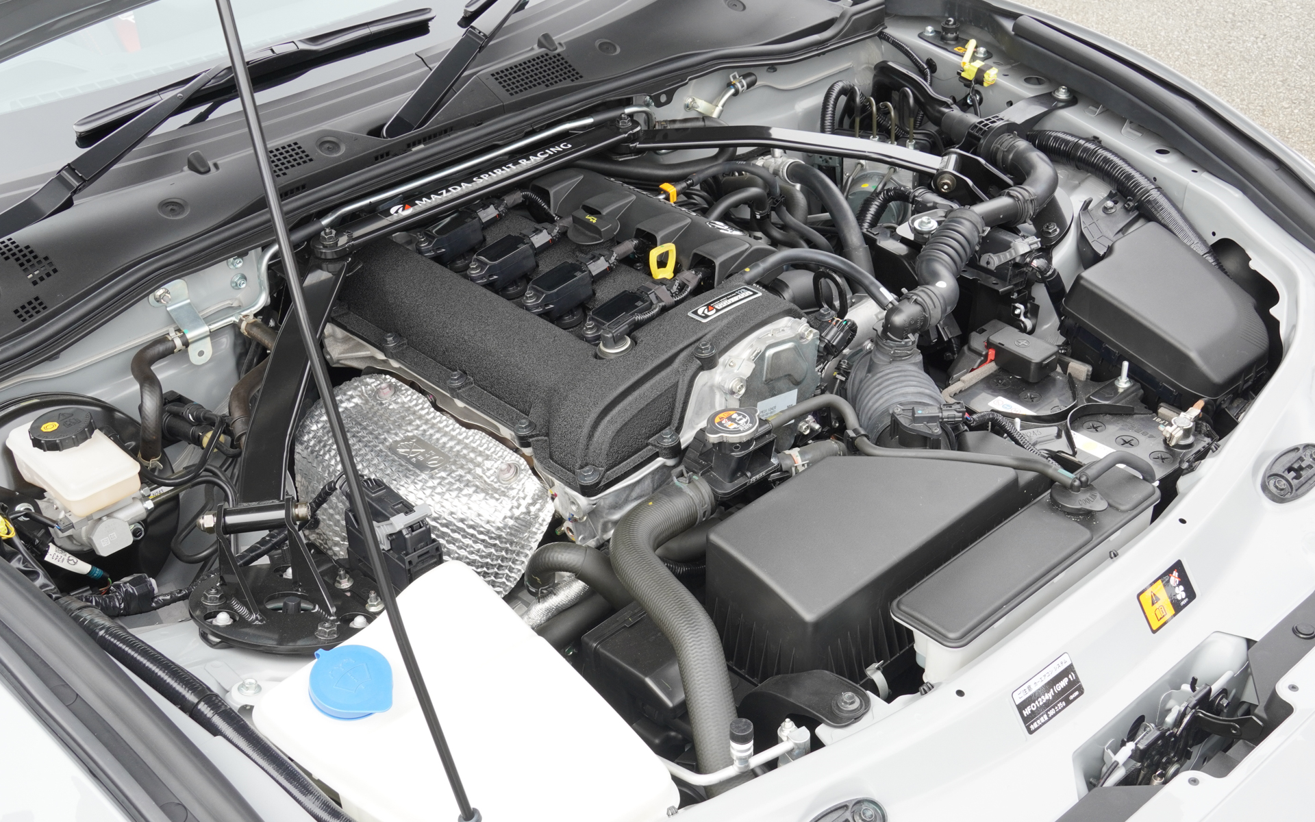 MAZDA SPIRIT RACING ROADSTER 12Rの2.0リッターエンジン