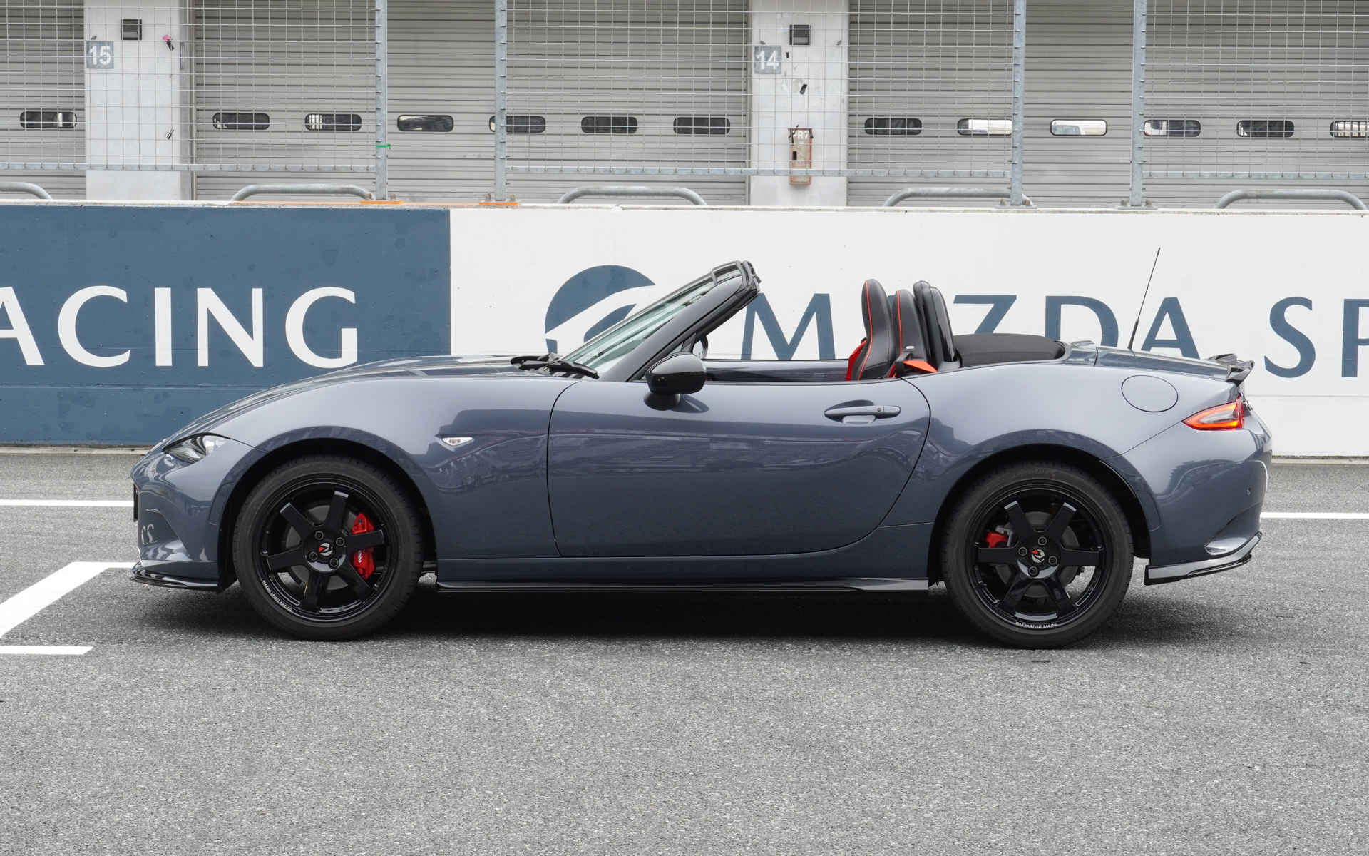 MAZDA SPIRIT RACING ROADSTER
