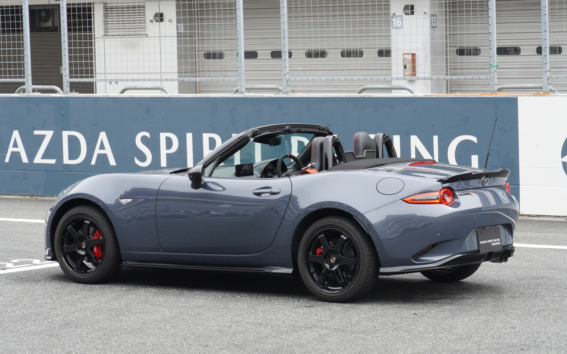 MAZDA SPIRIT RACING ROADSTER