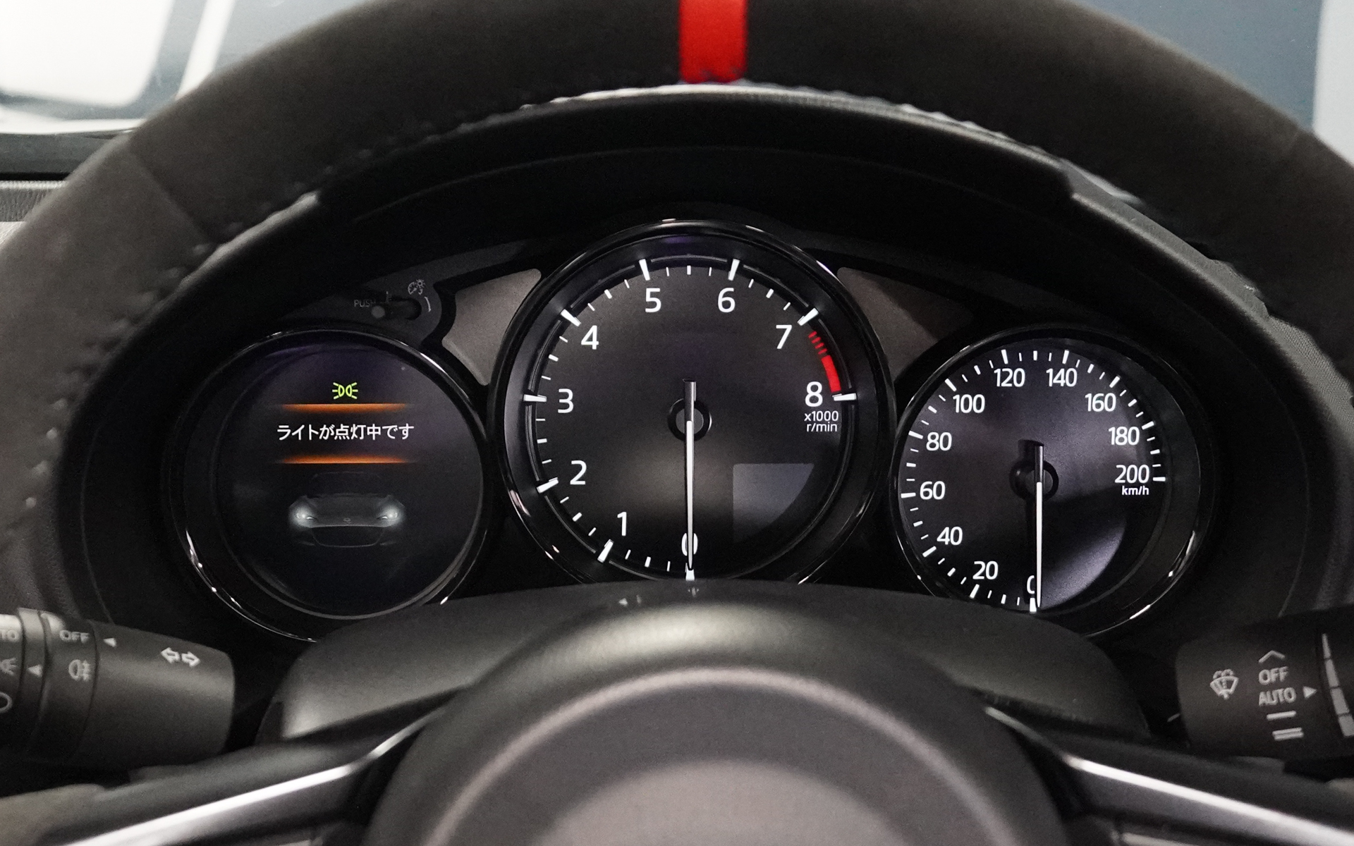 MAZDA SPIRIT RACING ROADSTERのメーターまわり