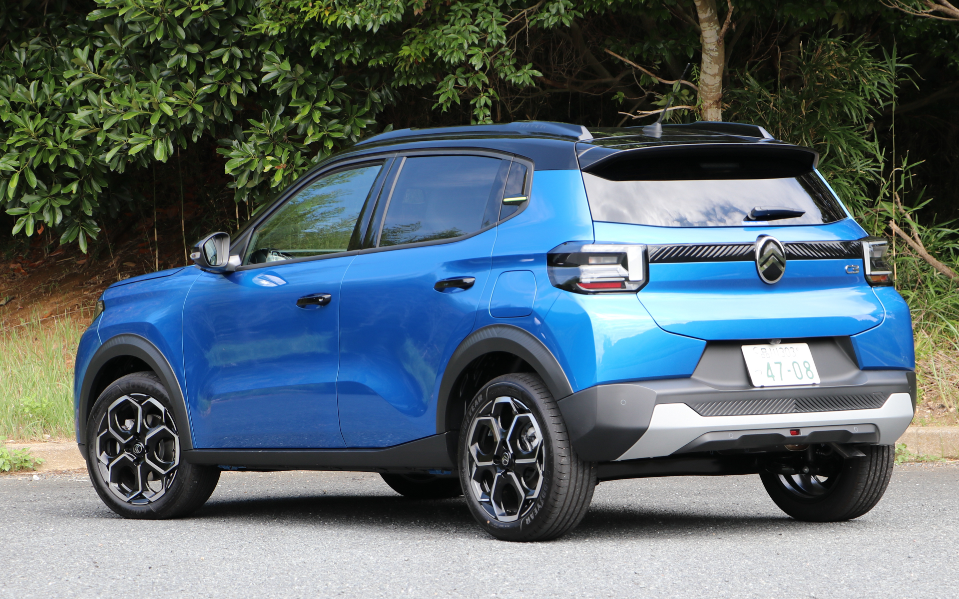 ボディサイズは、4015×1755×1590mm（全長×全幅×全高）、ホイールベースは2540mm。従来モデルから全長＋20mm、全幅＋5mm、全高＋95mmで、ホイールベースは同じ