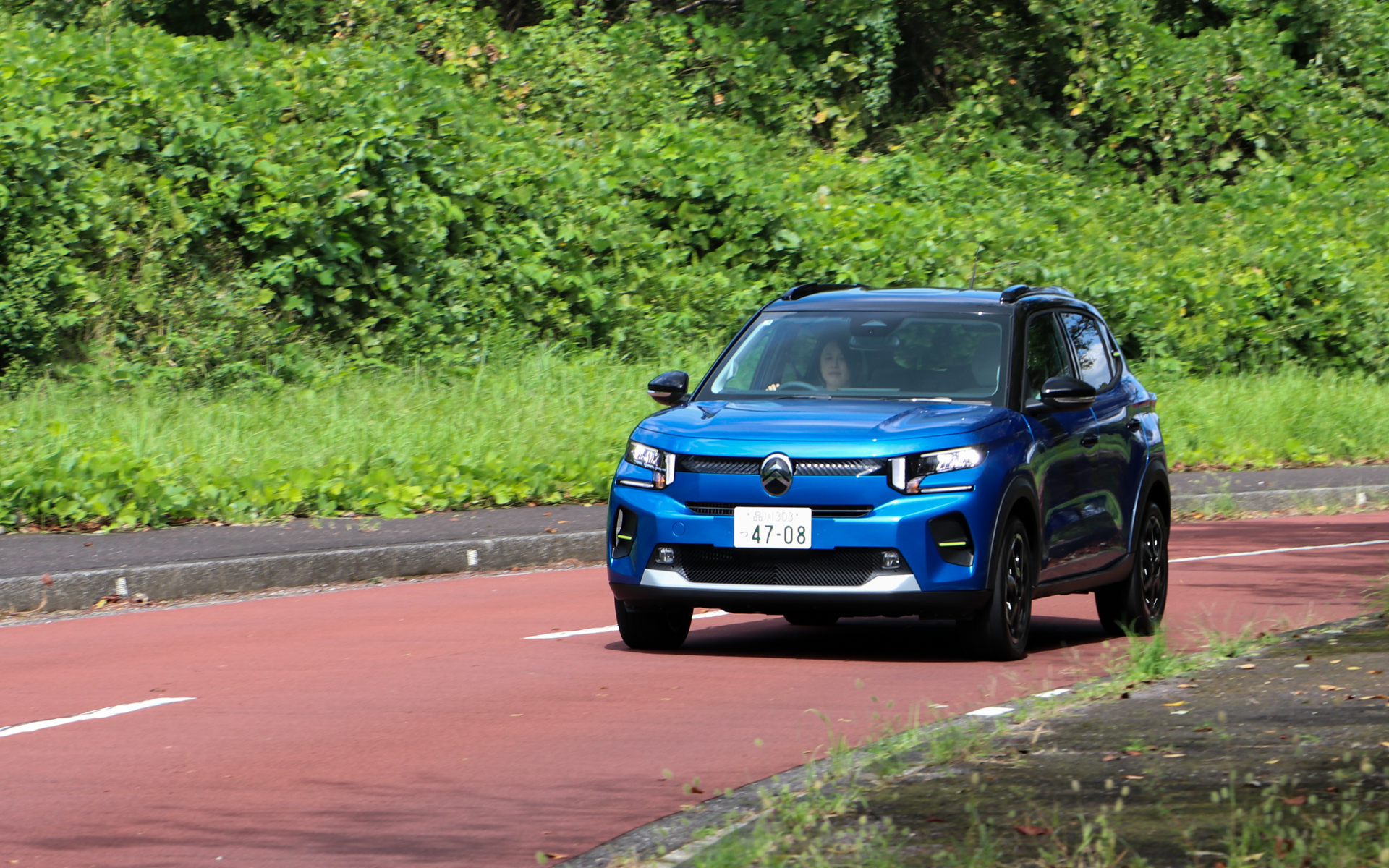 低回転からトルクがしっかりあるし、モーターのアシストもあるから乗りやすい