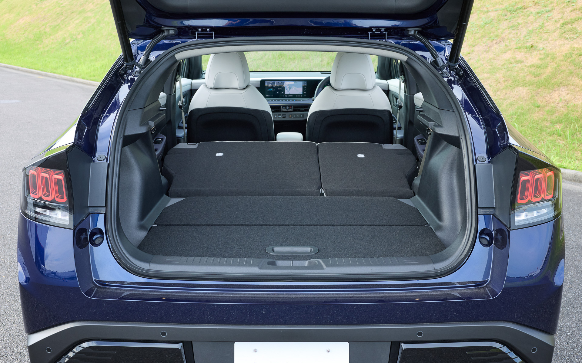 使い勝手のよいラゲッジルーム