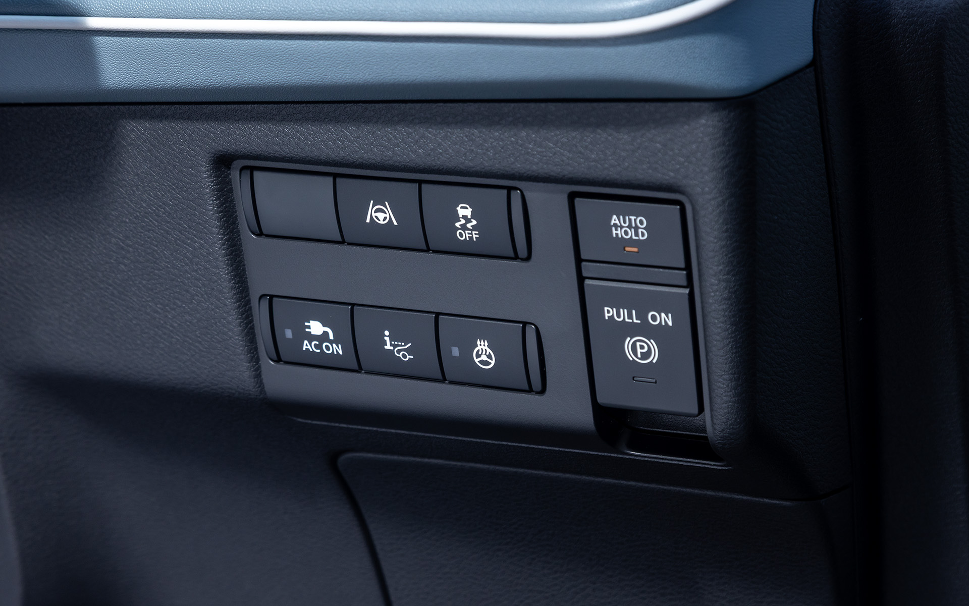 ステアリングコラム右側のスイッチ群