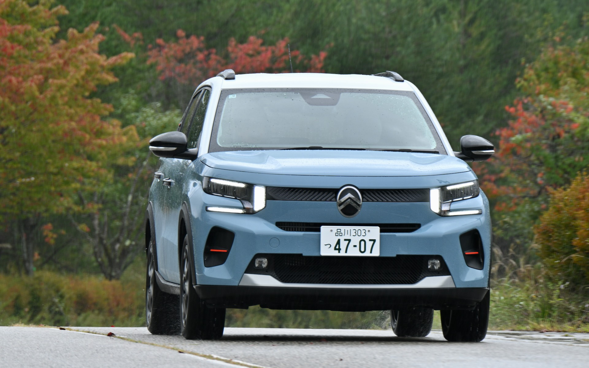 「シトロエニスト ランデブー オーナーズ フェスティバル 2025」で公開された新型「C3ハイブリッド」