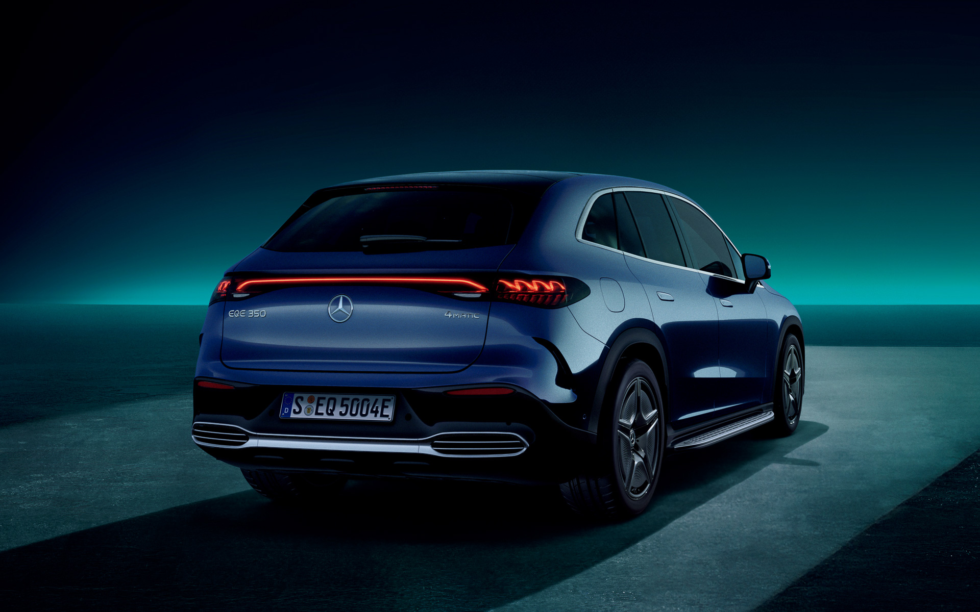 「EQE 350 4MATIC SUV」のボディサイズは4870×1920×1670mm（全長×全幅×全高）、ホイールベースは3030mm