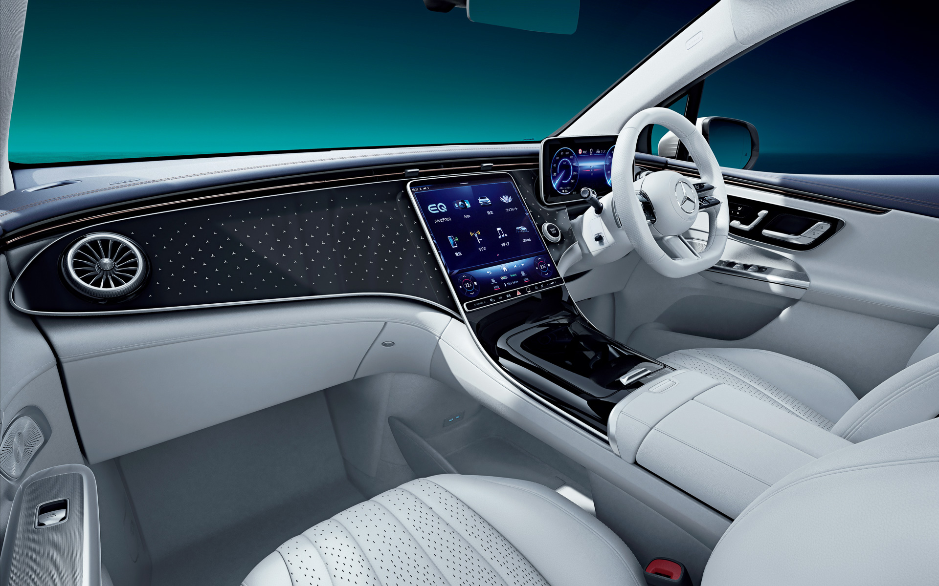 内装色は「ネバグレー/ビスケーブルー」（写真）と「ブラック/スペースグレー」を用意