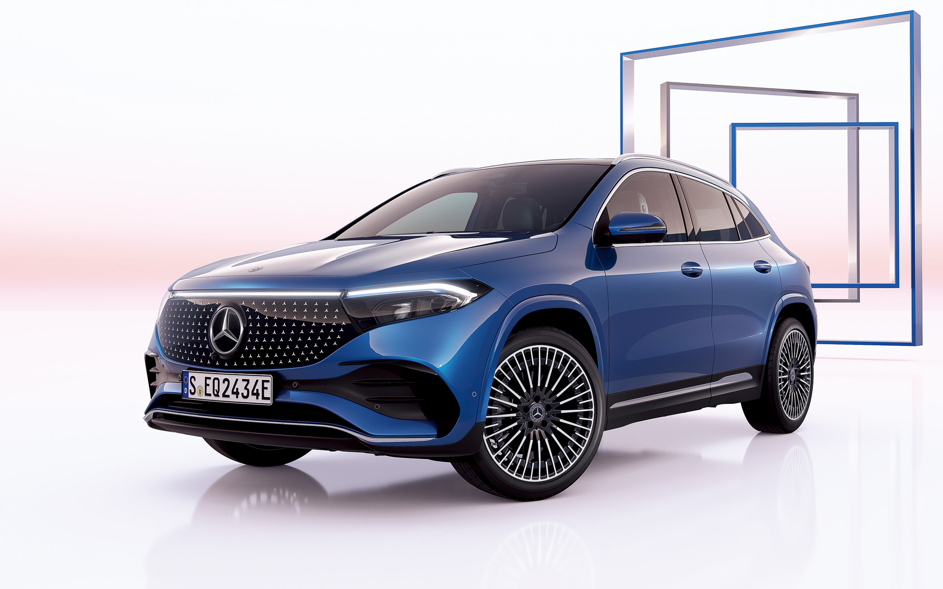 ボディサイズは4465×1835×1610mm（全長×全幅×全高）、ホイールベースは2730mm