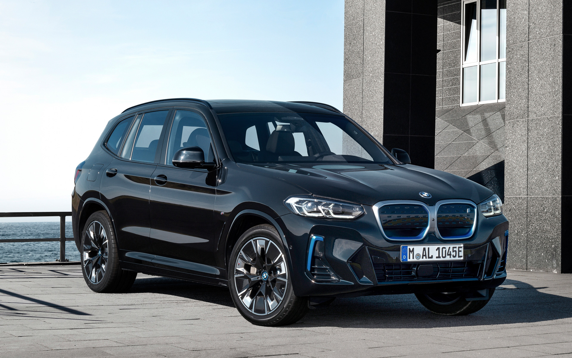 BMW「iX3」