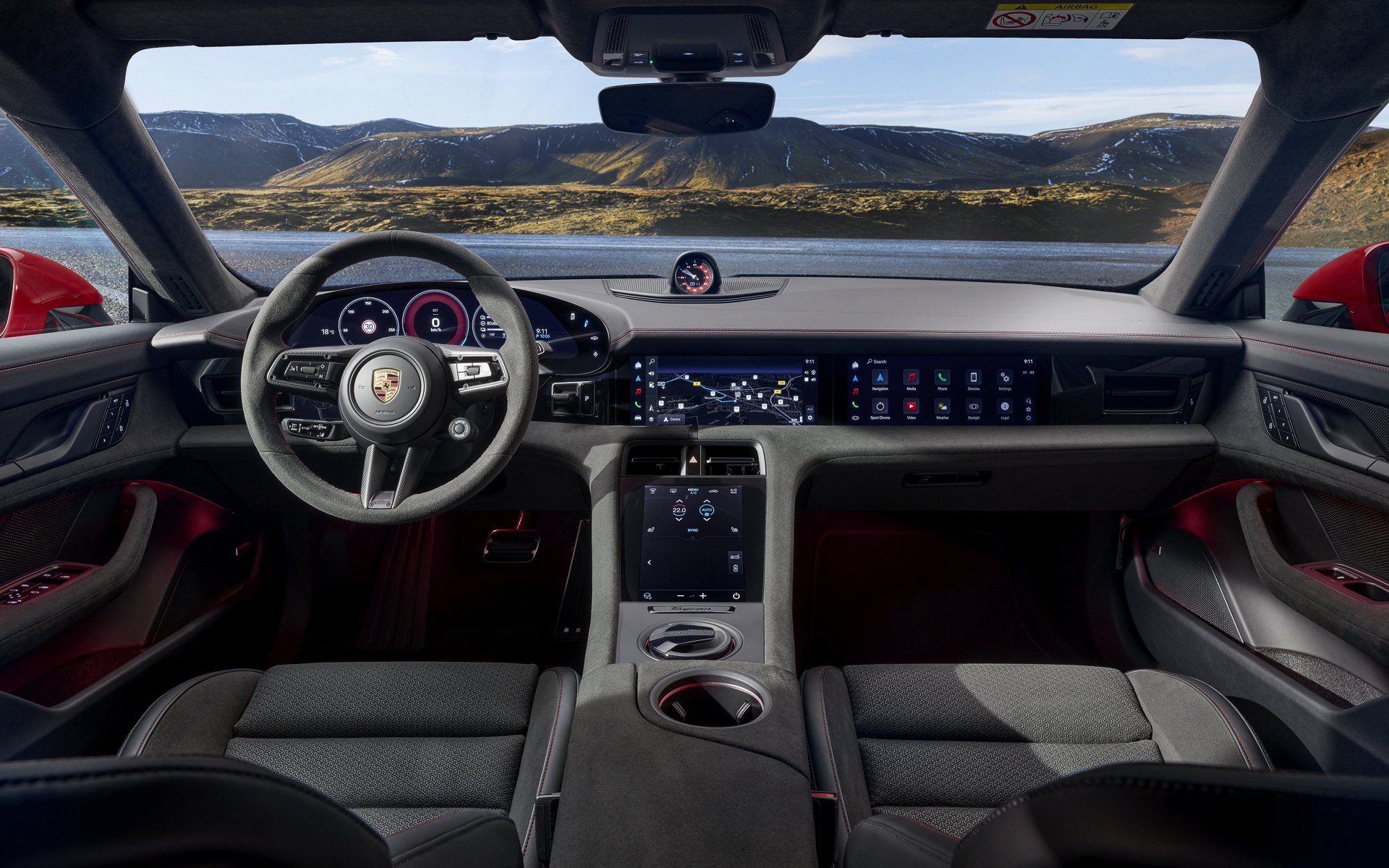 水平基調のシンプルなインパネでスポーツ感覚を強調。10.9インチ センターディスプレイなどを備えるPCM 6.0はApple CarPlayとAndroid Autoに対応する