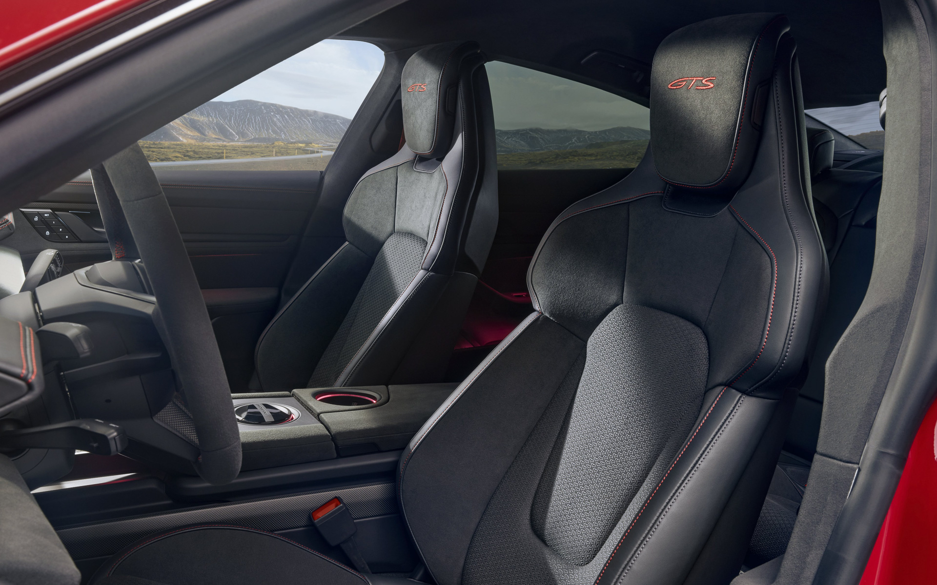 2024年2月の大幅改良でフロントシートヒーターは標準装備となった