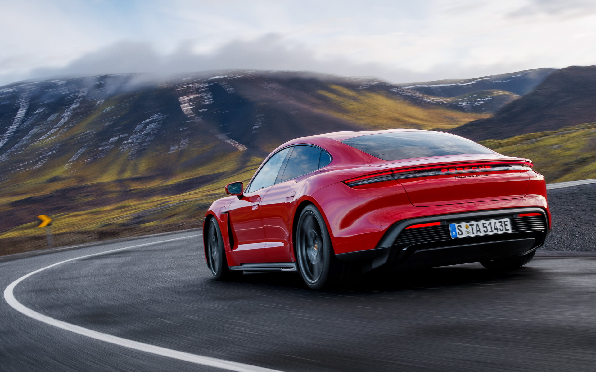 タイカンの走行イメージ