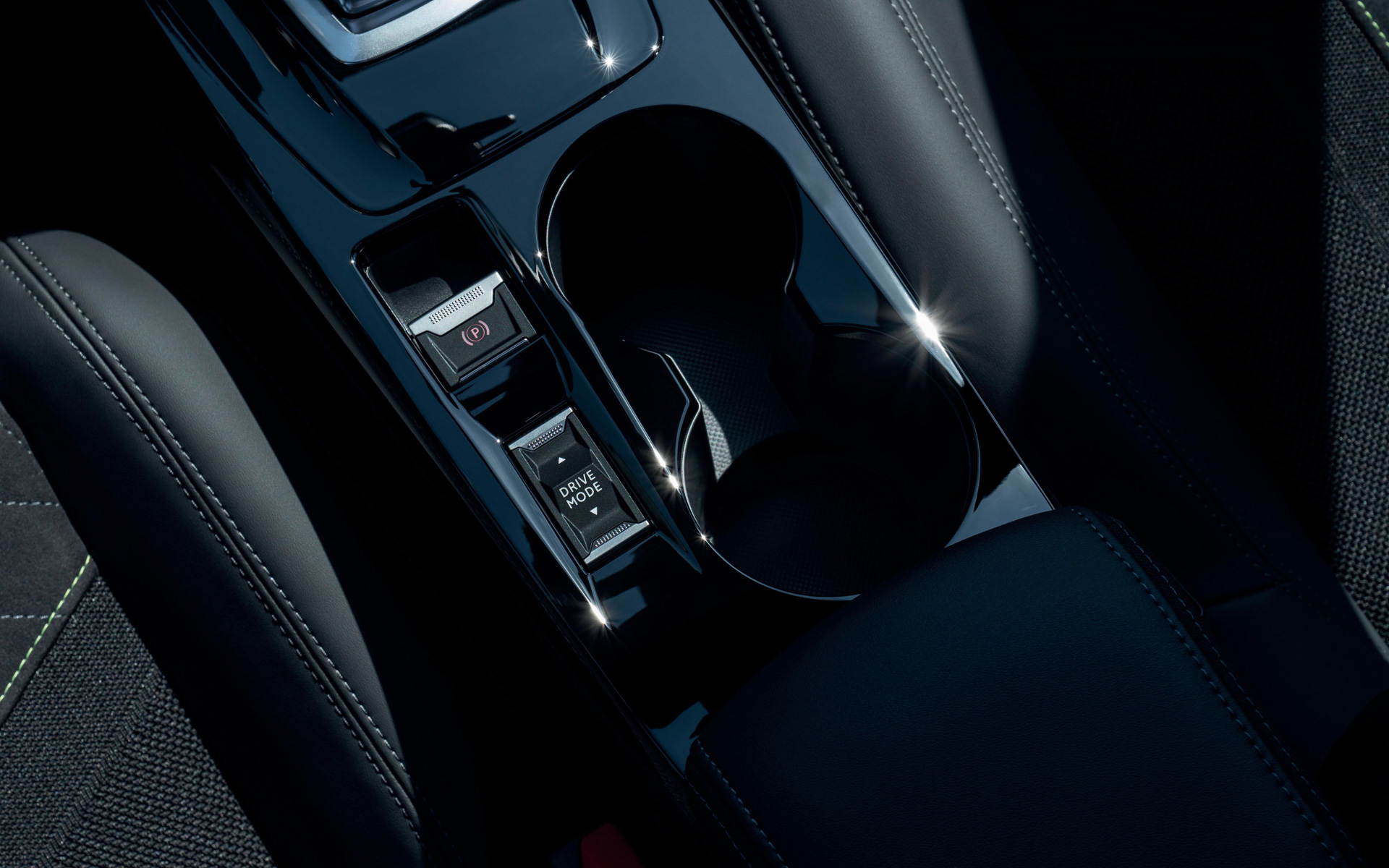 「ドライブモード」のスイッチでモーター出力を3種類に変更可能