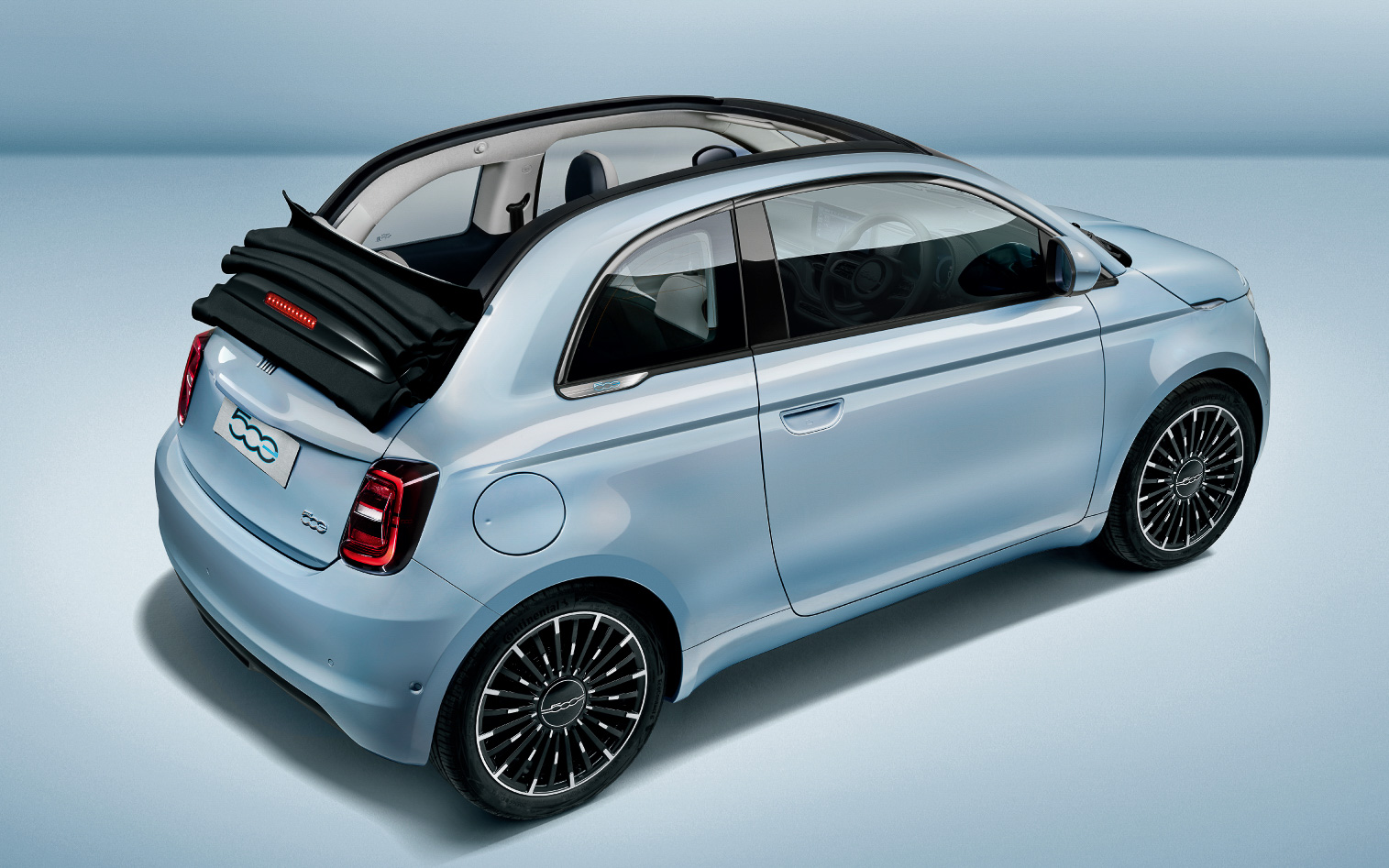 電動ソフトトップで高い開放感を実現するカブリオレモデルの「Open」