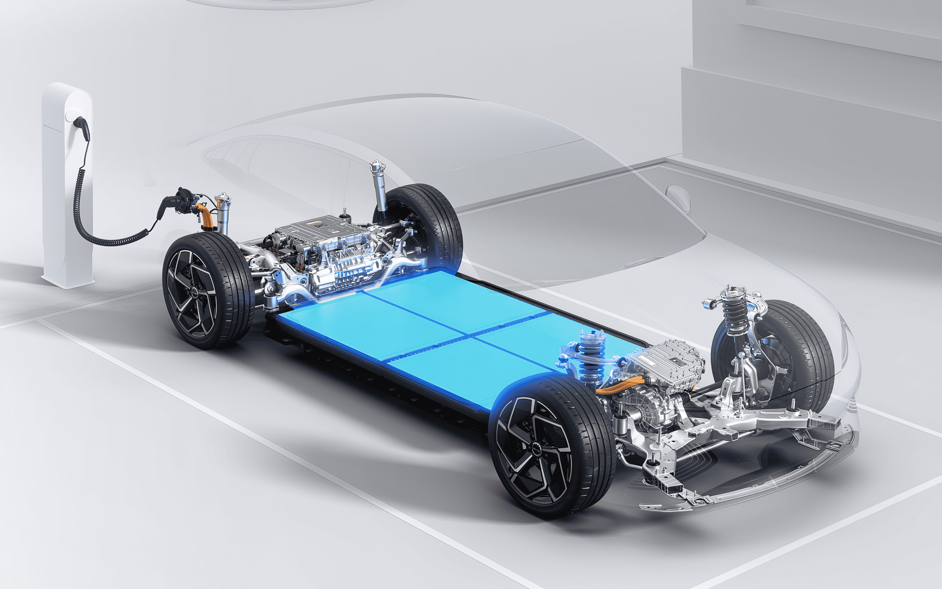 駆動用バッテリの総電力量は82.56kWh。一充電走行距離（WLTCモード）はRWDのSEALが640km、電動4WDのSEAL AWDが575kmとなる