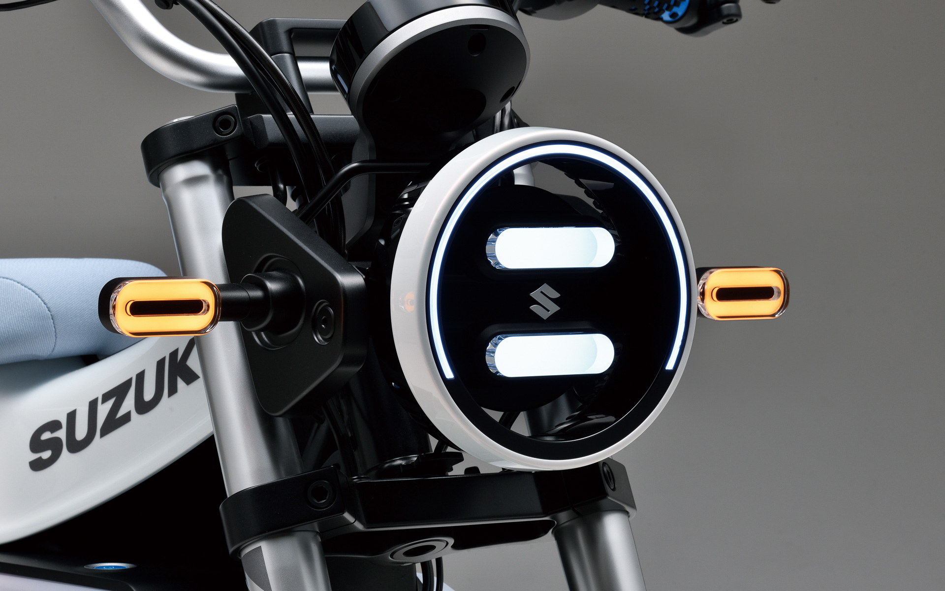 「e-VanVan」のボディサイズは1810×825×1050mm（全長×全幅×全高）