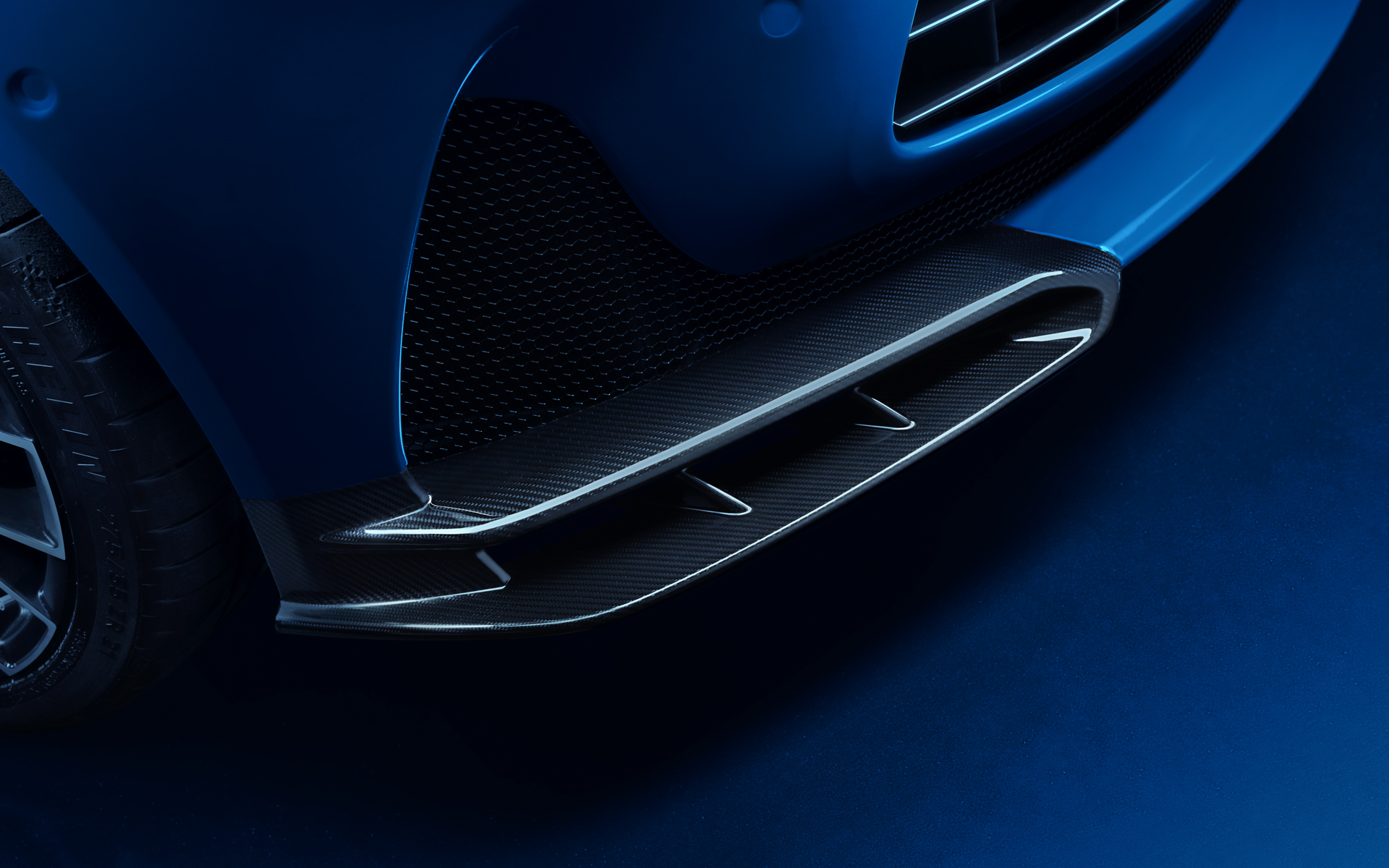 新形状のフロントスプリッター