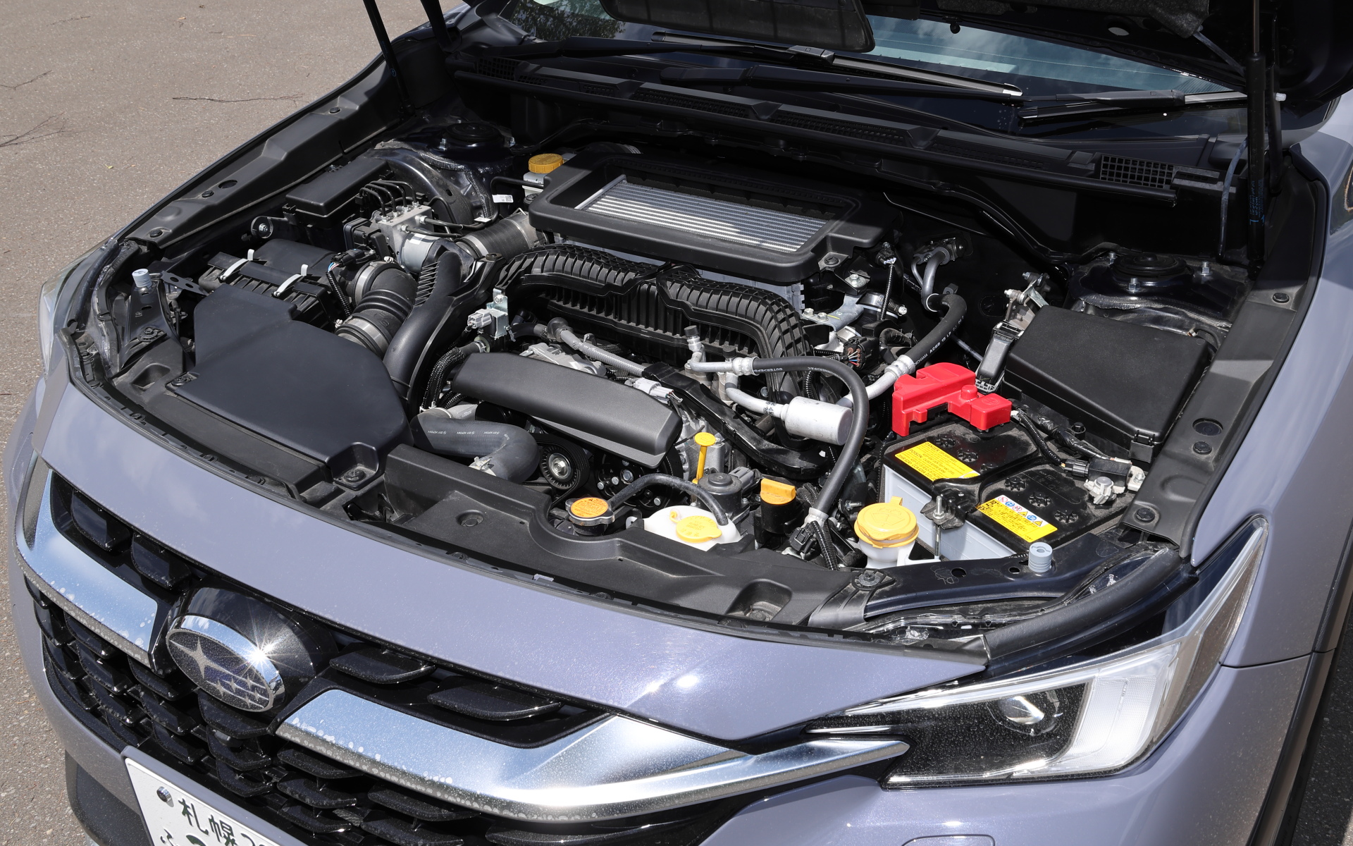 パワートレーンは最高出力130kW（177PS）/5200-5600rpm、最大トルク300Nm（30.6kgfm）/1600-3600rpmを発生させる水平対向4気筒DOHC 1.8リッターターボ「CB18」エンジンを搭載。トランスミッションにはリニアトロニック（CVT）を組み合わせる