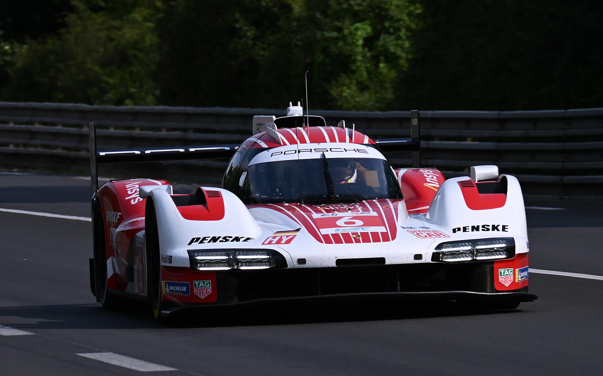 2025年のル・マン24時間レースに参戦したポルシェの6号車