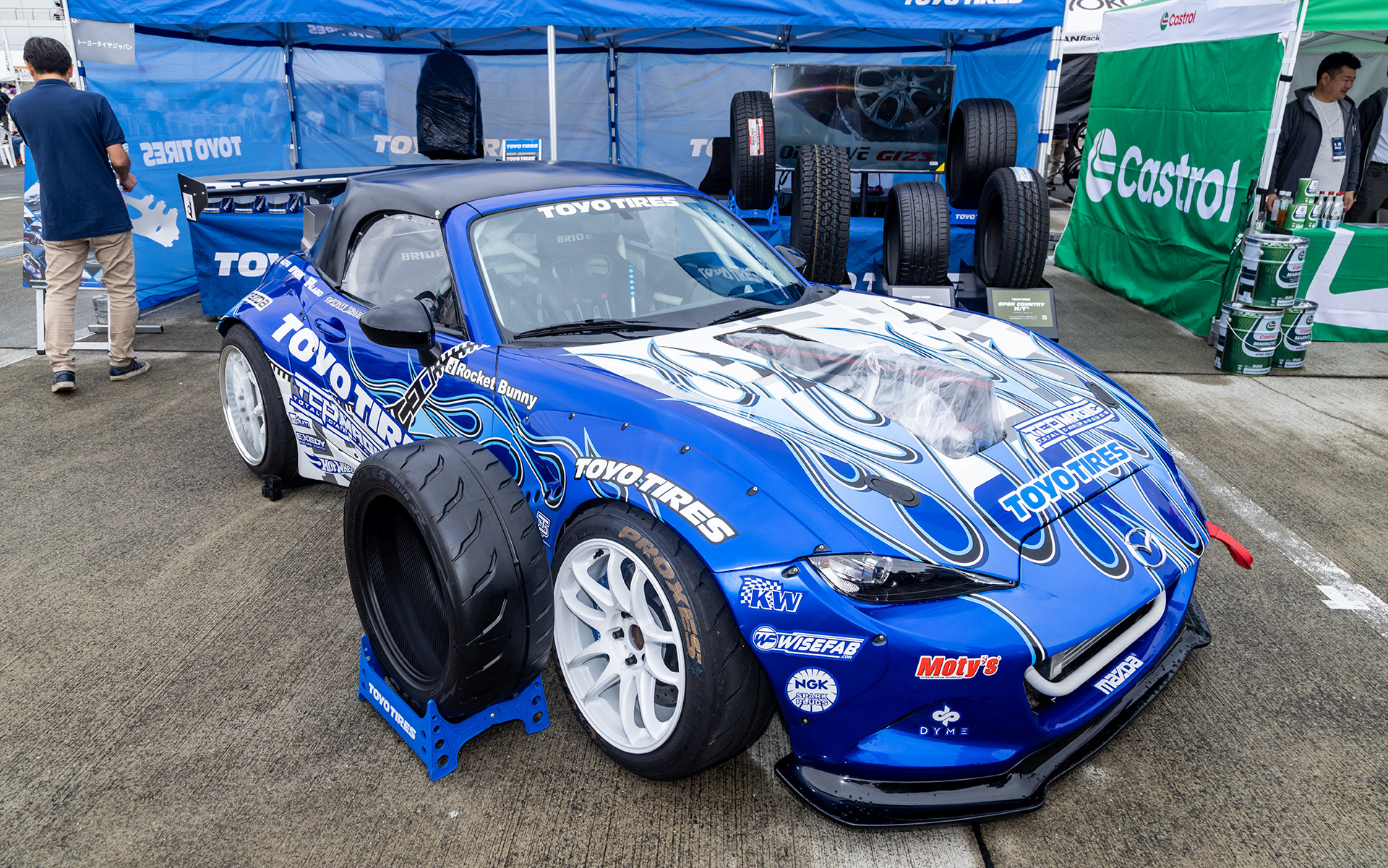 トーヨータイヤのブース