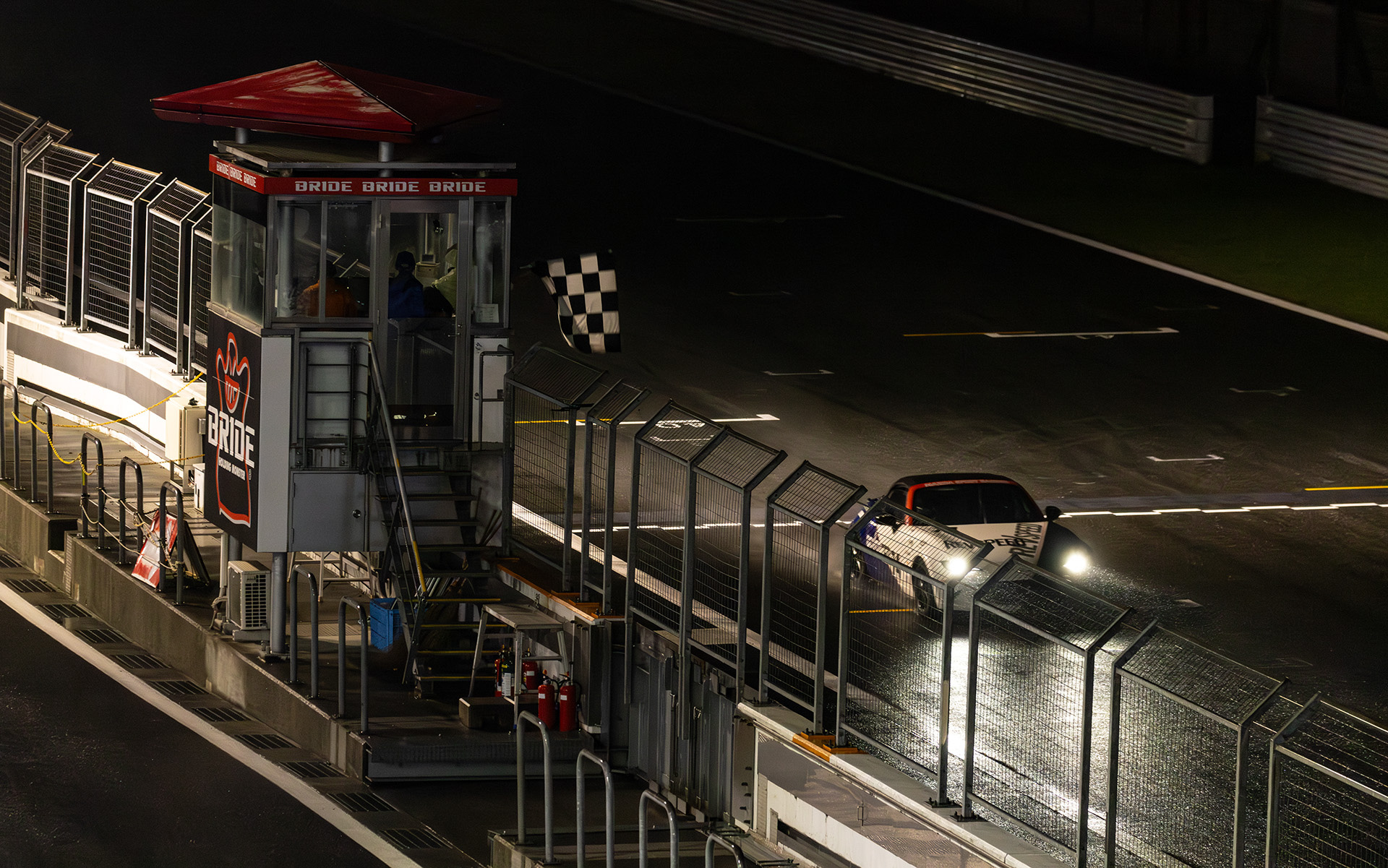 優勝はレブスピード『R会』ロードスター