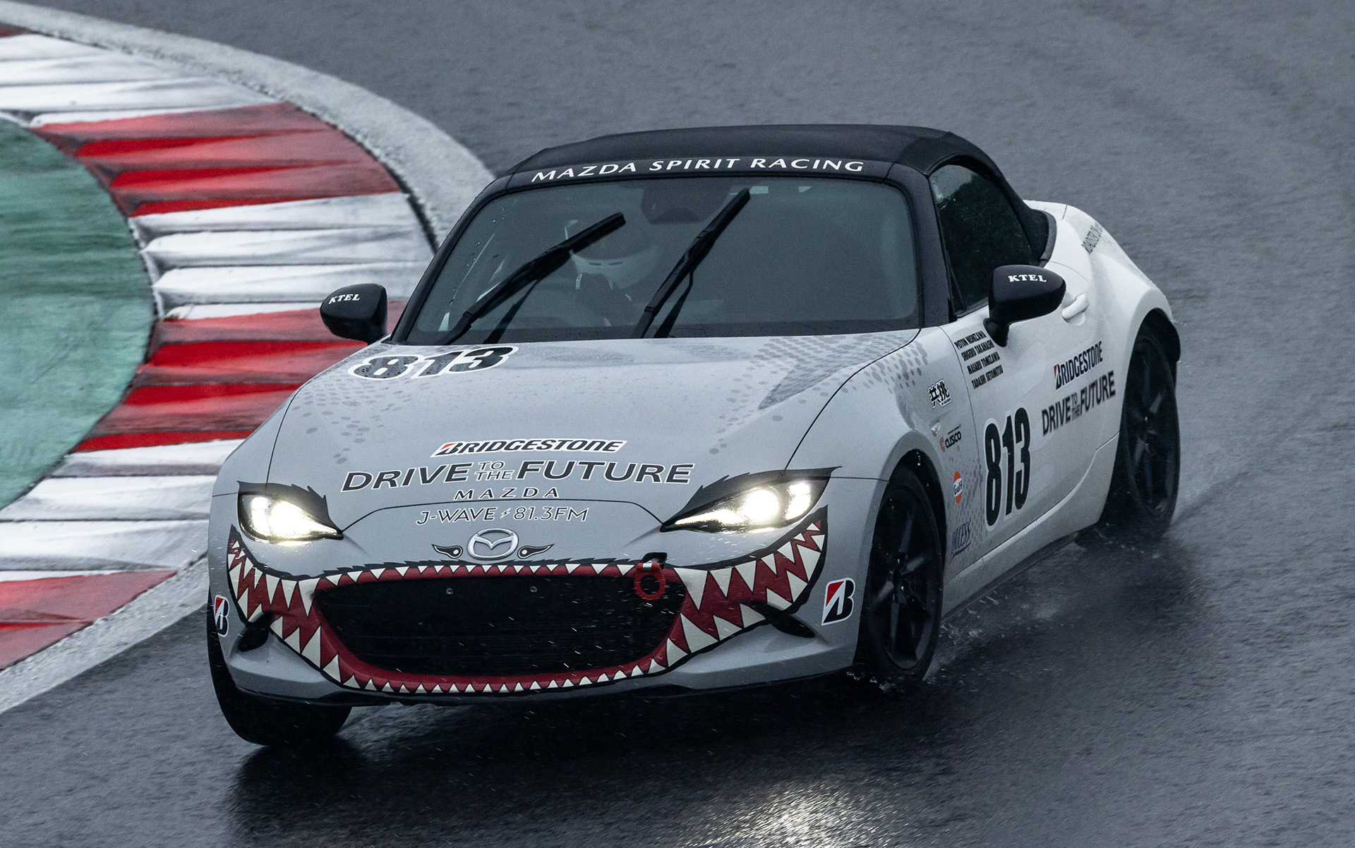 2位のJ-Waveポテンザロードスター