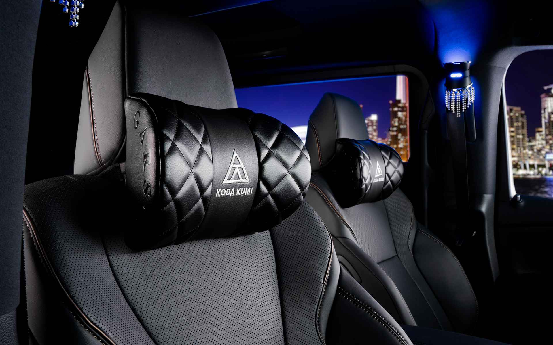 D.A.D×KODA KUMI ネックヘッドパッド