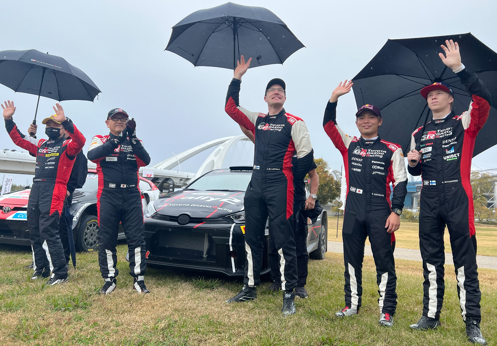 ラリージャパンの際に日本を訪れたロバンペラ選手（右）