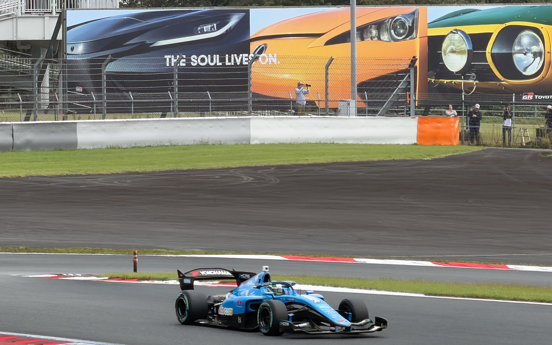 GRスープラコーナー改め「GR GTコーナー」に。トヨタのトップスポーツカーが3台並んでいるのだろうか？