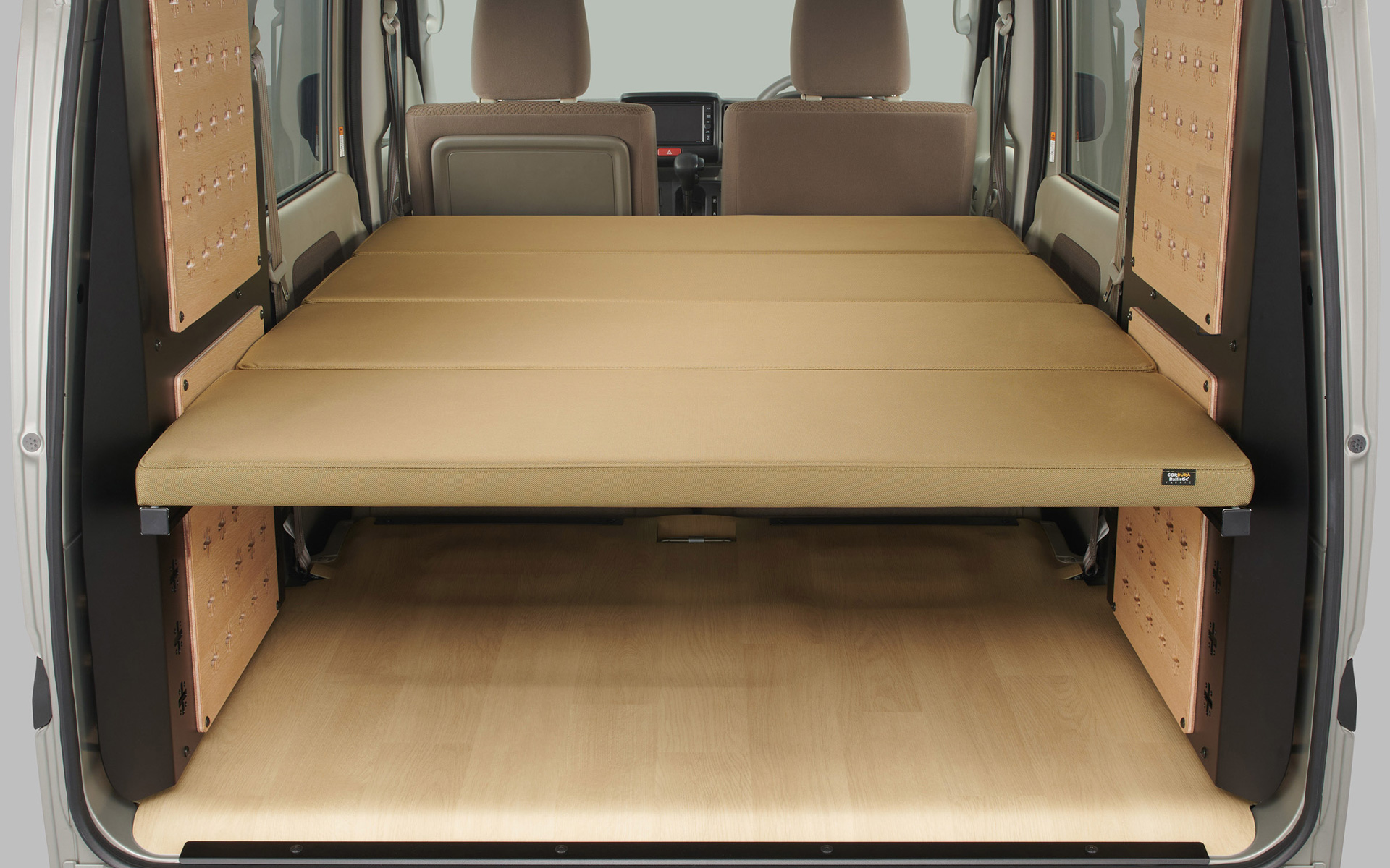 マルチラック（ベッドマット付車）